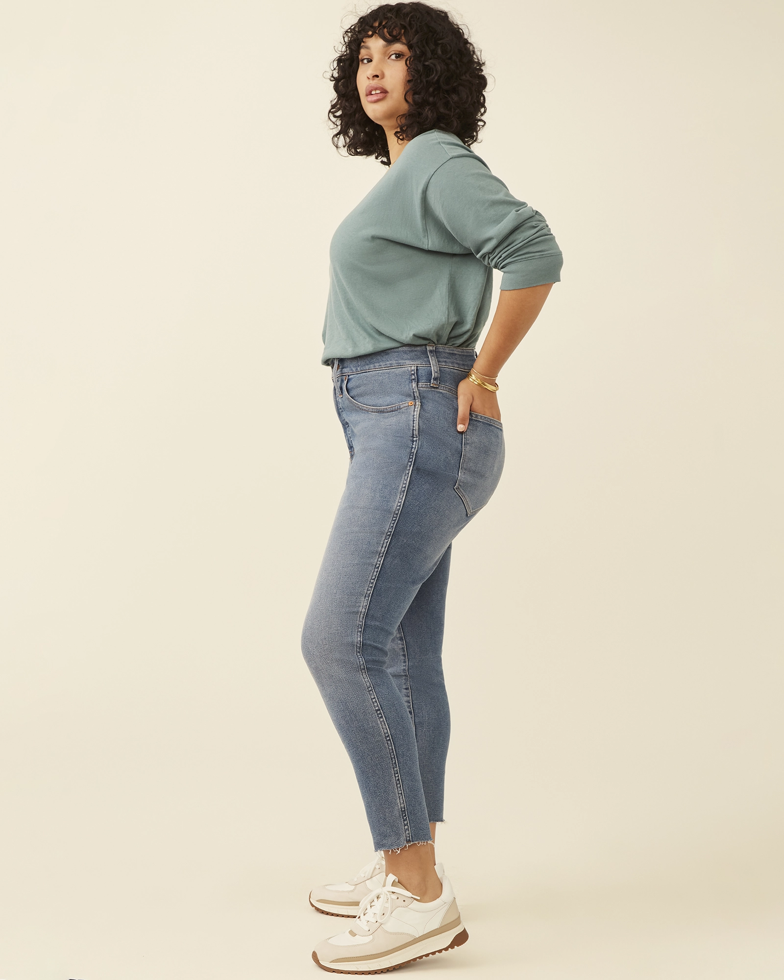 Reliable Layer Ainsworth Skinny Raw Hem Jeans | Light Wash