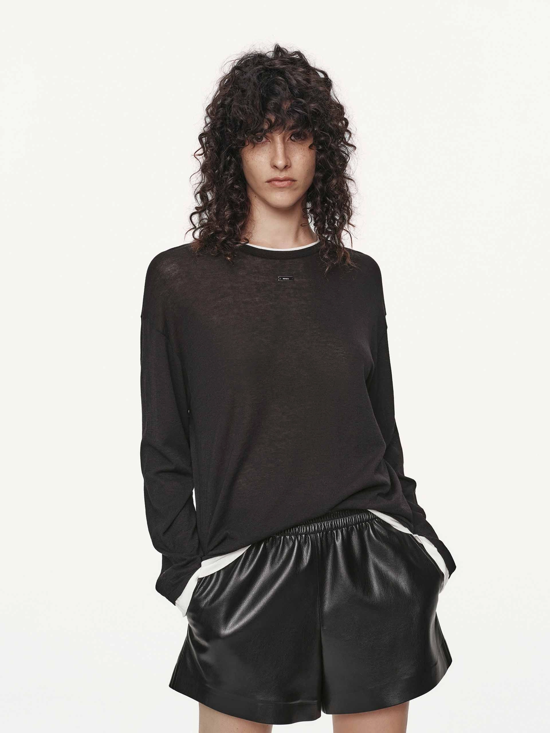 Layered Long Sleeves Top SweaterSpecific Detergent Guide Flatlock stitching