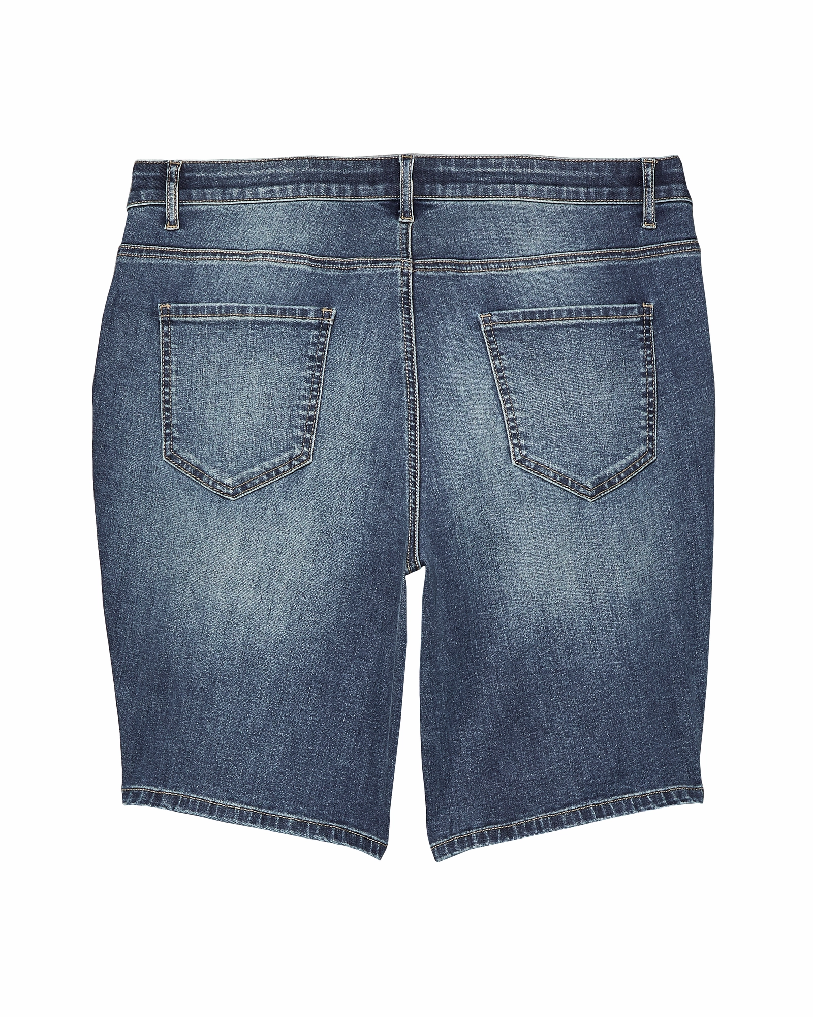 No Bulk Seam Design Allan Bermuda Short | Medium Wash