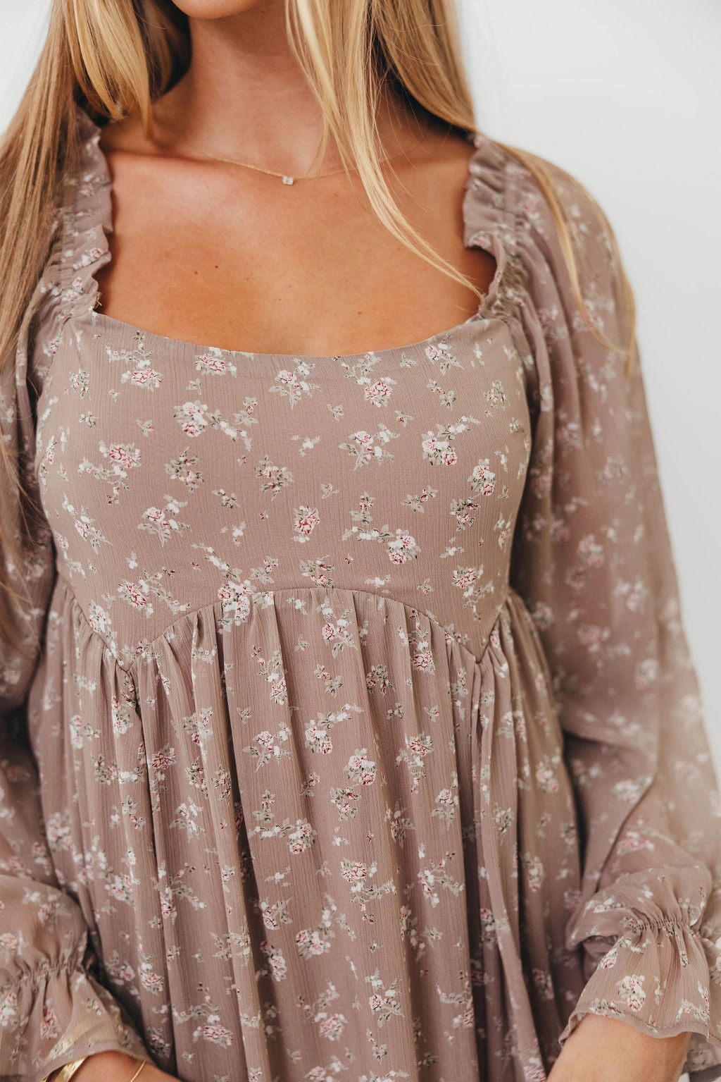 Natural Fit Soft Composition Amy Floral Long Sleeve Maxi Dress in Mocha Multi - Bump Friendly