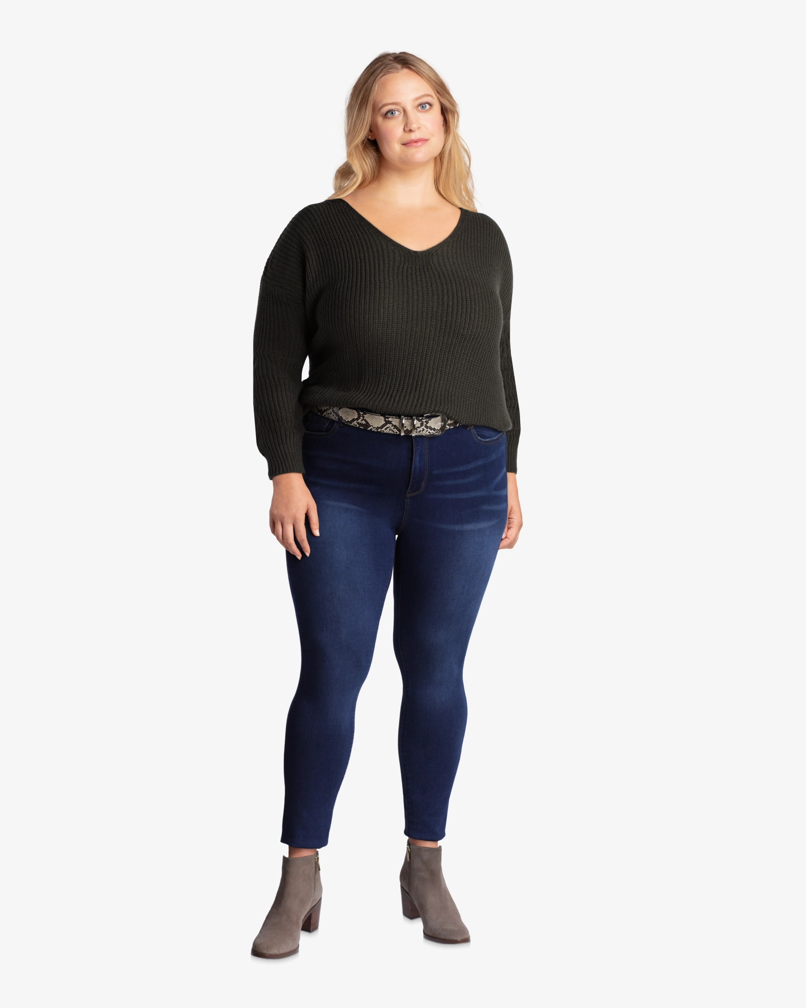 Clean Lines Basic Comfort Patchin Embellished Skinny Jean  | Medium Wash