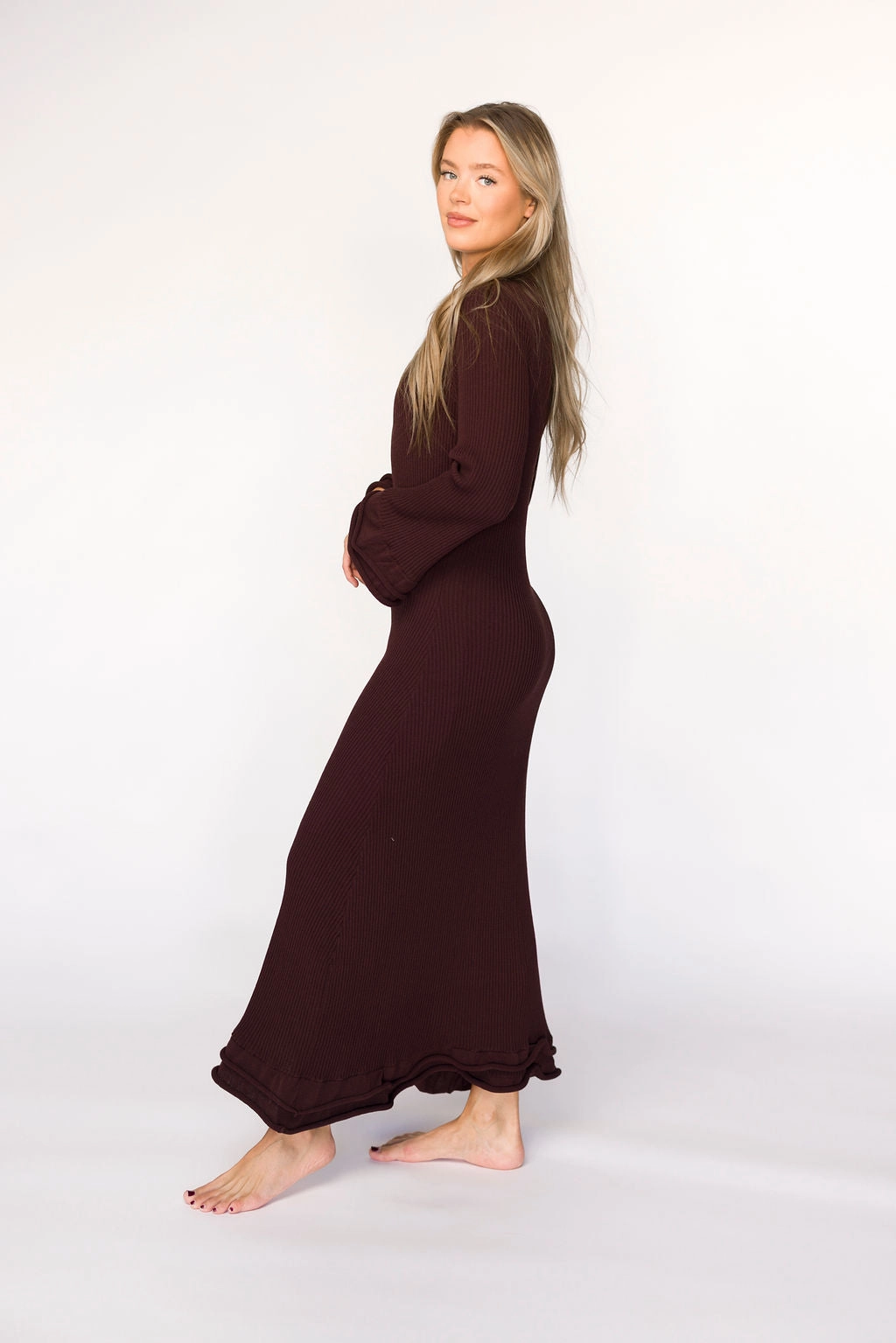 Arlet Dress in Brown - Bump Friendly Fit for All Seasons