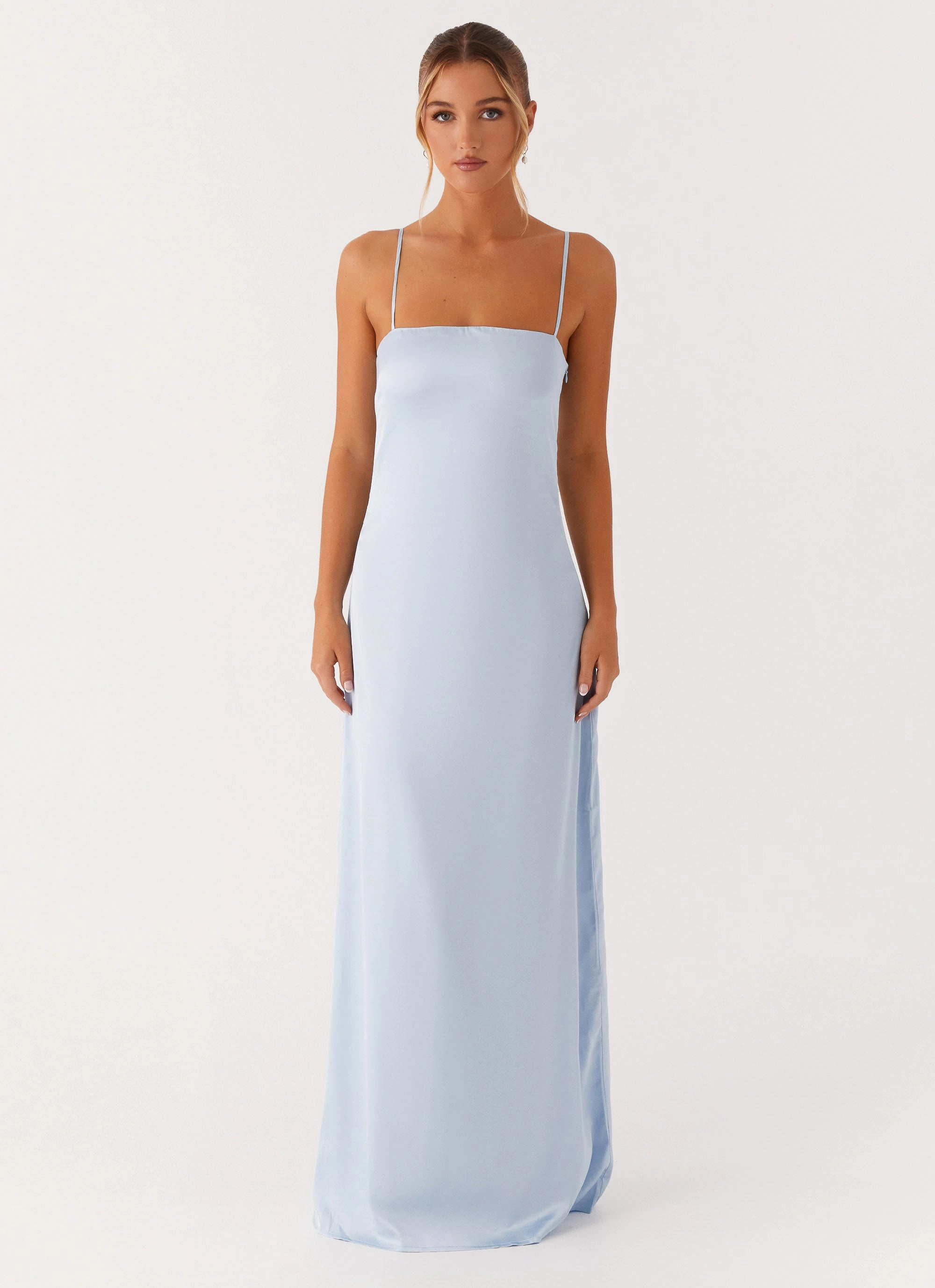 Aster Bloom Maxi Dress - Blue Wrinkle-Free-Finish
