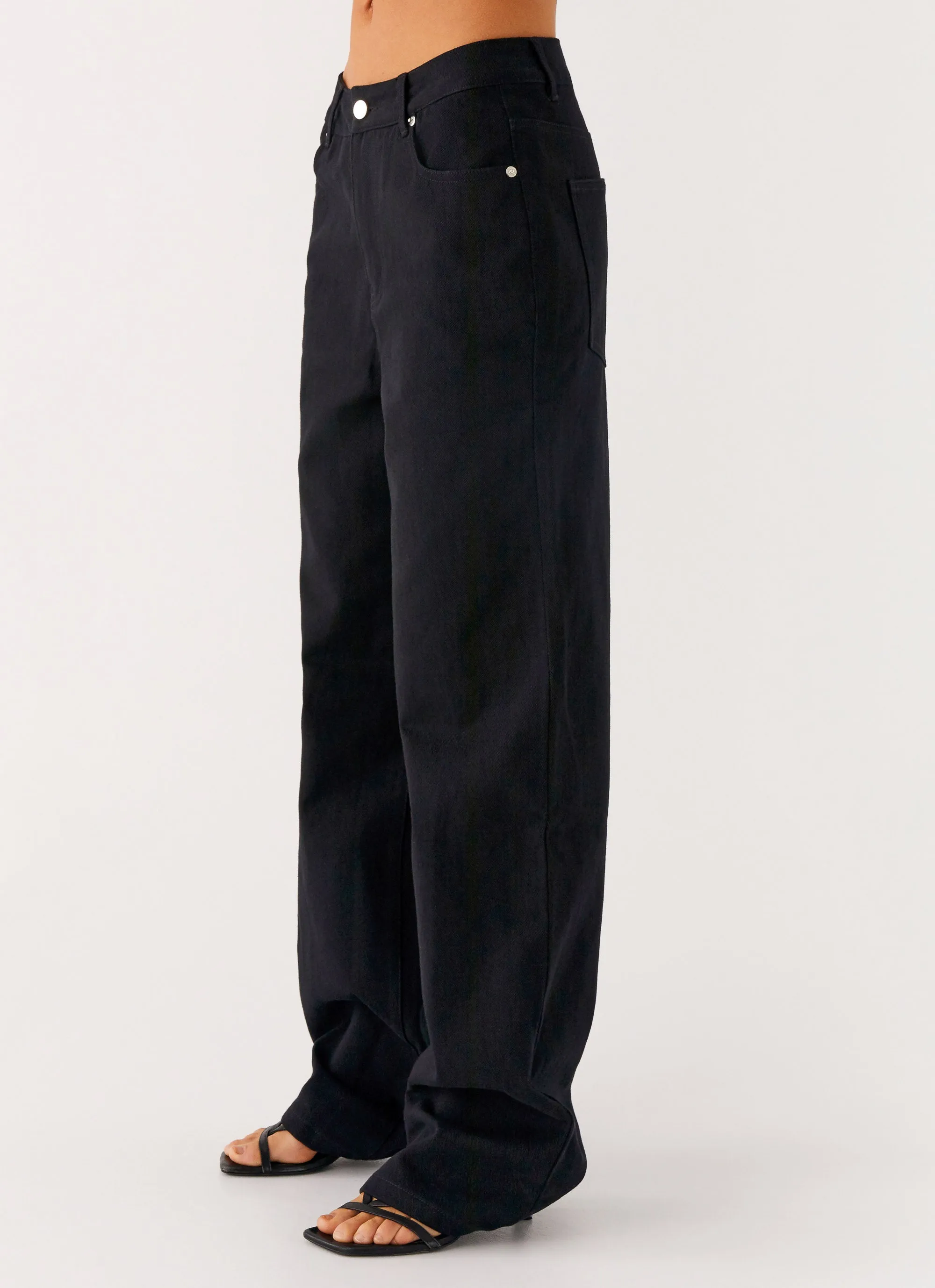 Back Again Straight Leg Denim Jeans - Black Unfaded Hemline Daily Clothing