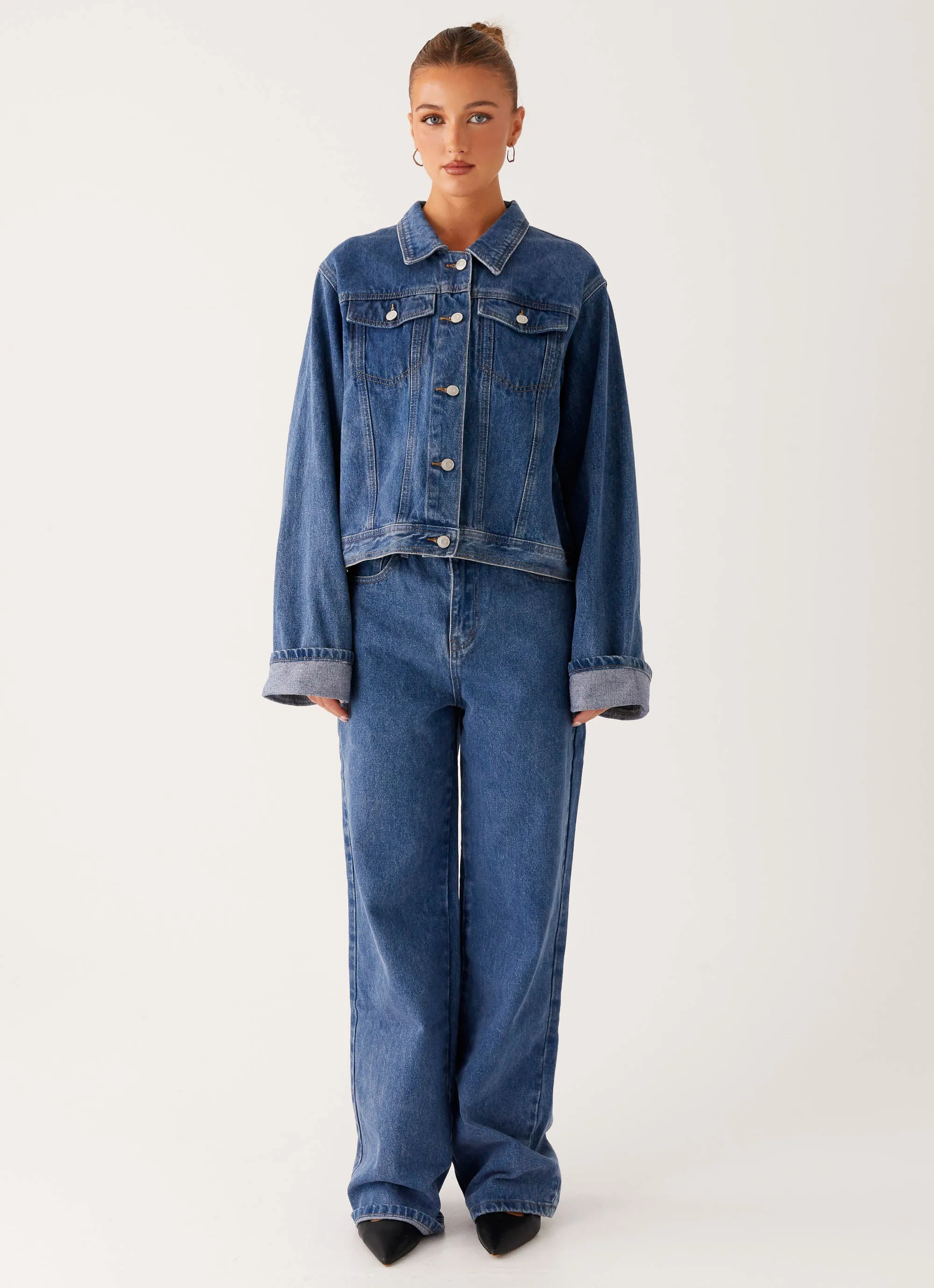 Unfaded Hemline Brunch Outfit Trend Setter Back Again Straight Leg Denim Jeans - True Blue