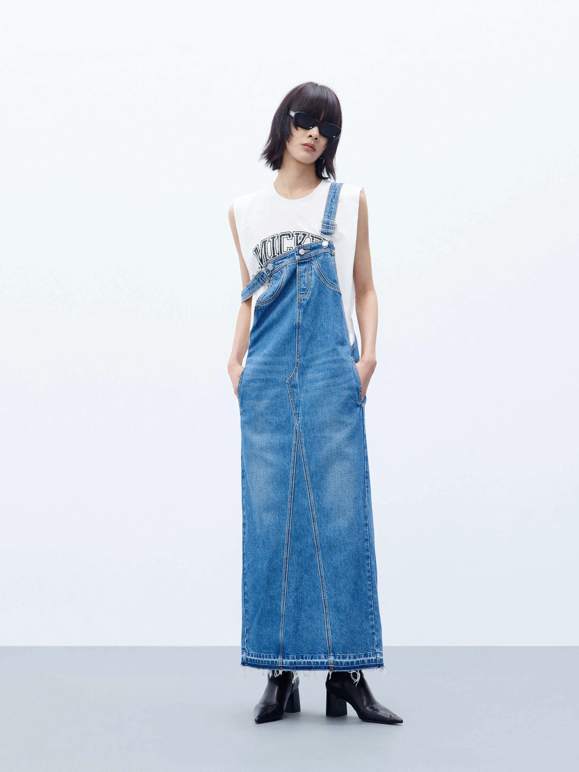 Back Slit Denim Dress Perfect Shape