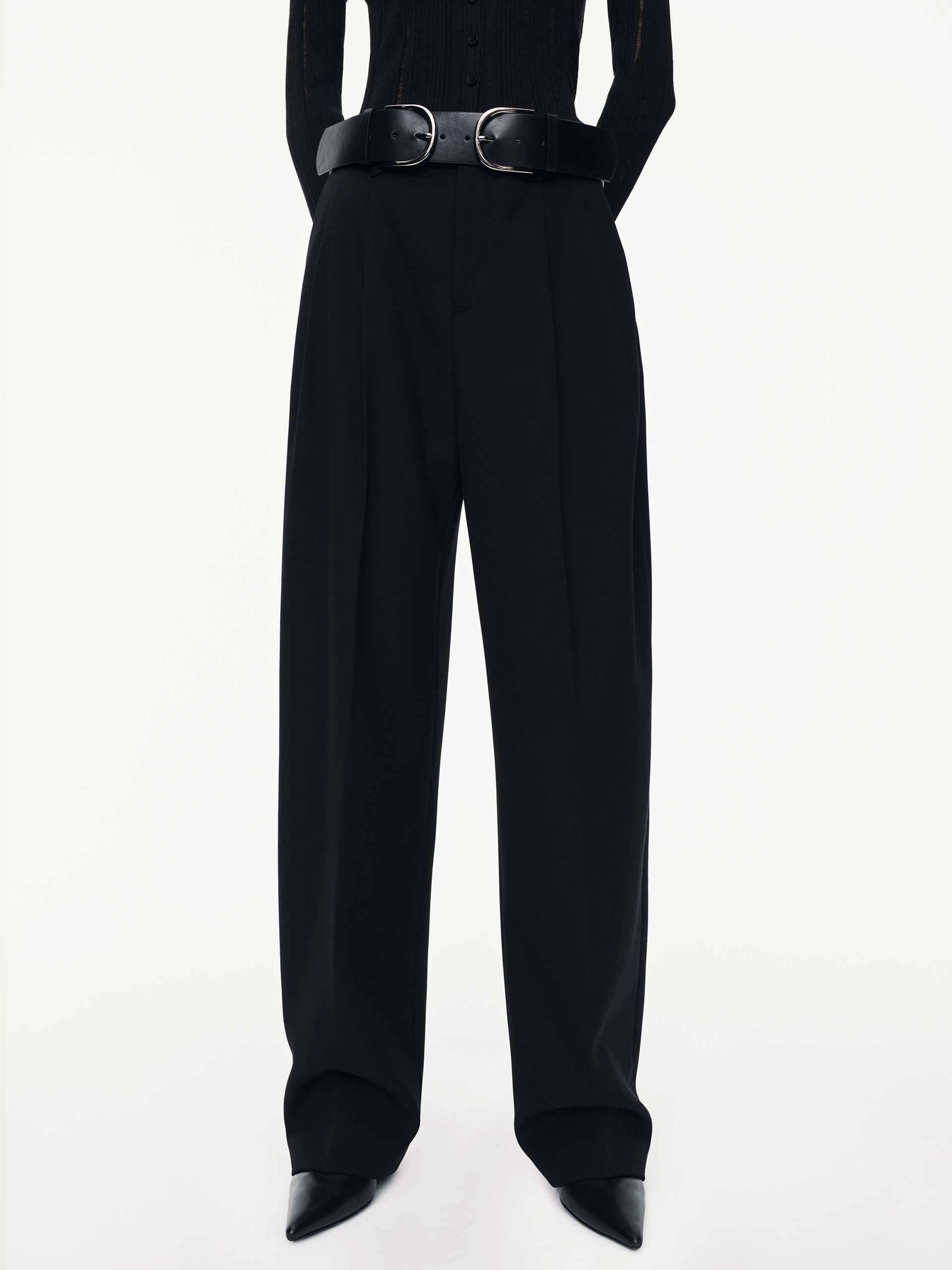 Stretch Layer Fit Barrel Leg Pleated Trousers