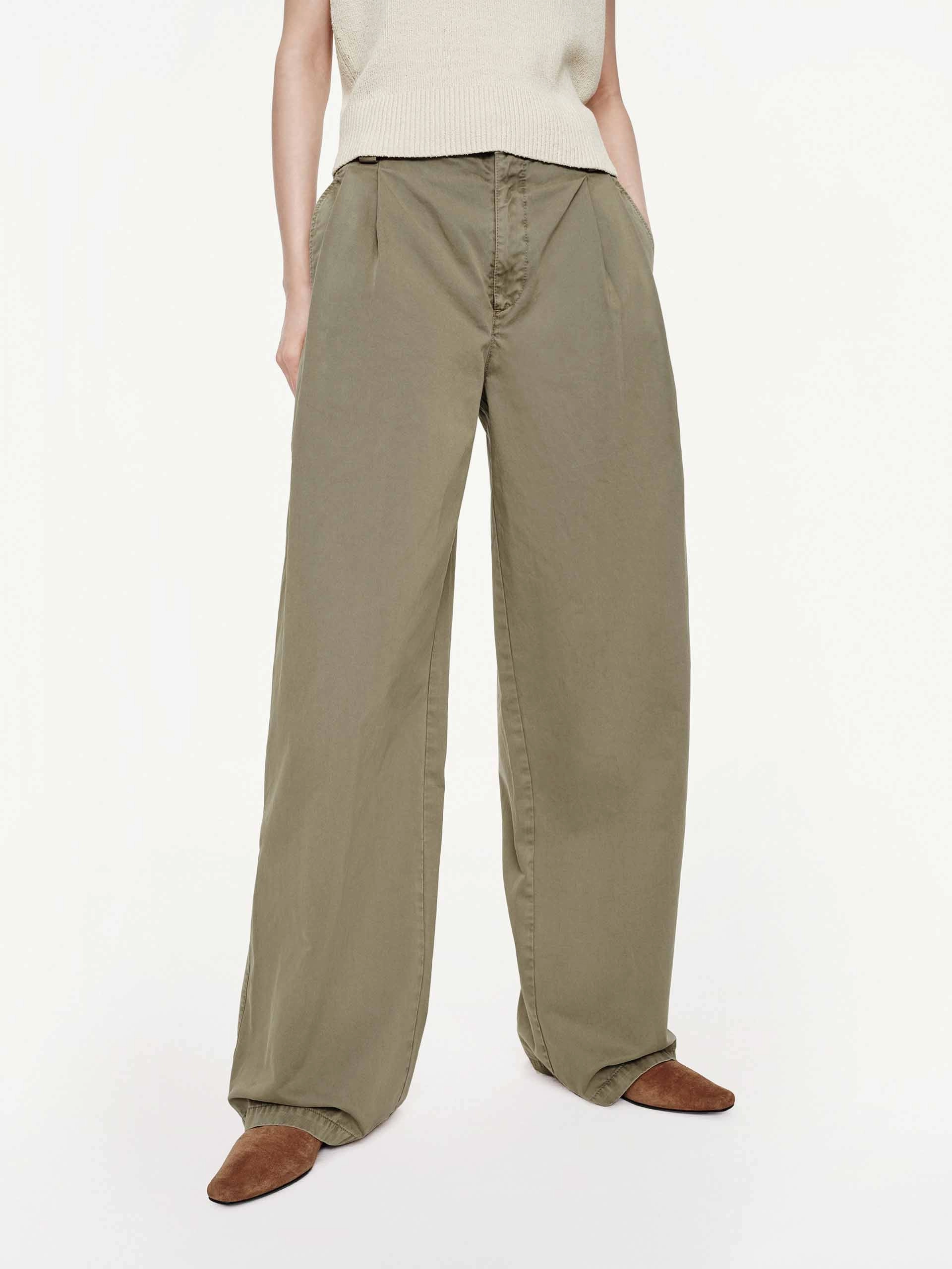Barrel Leg Pleated Trousers Thermal Lining Soft Touch Material
