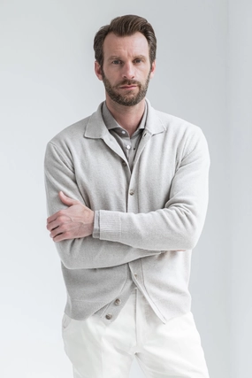 Versatile Trend Beige Cardigan ?C Made in Italy