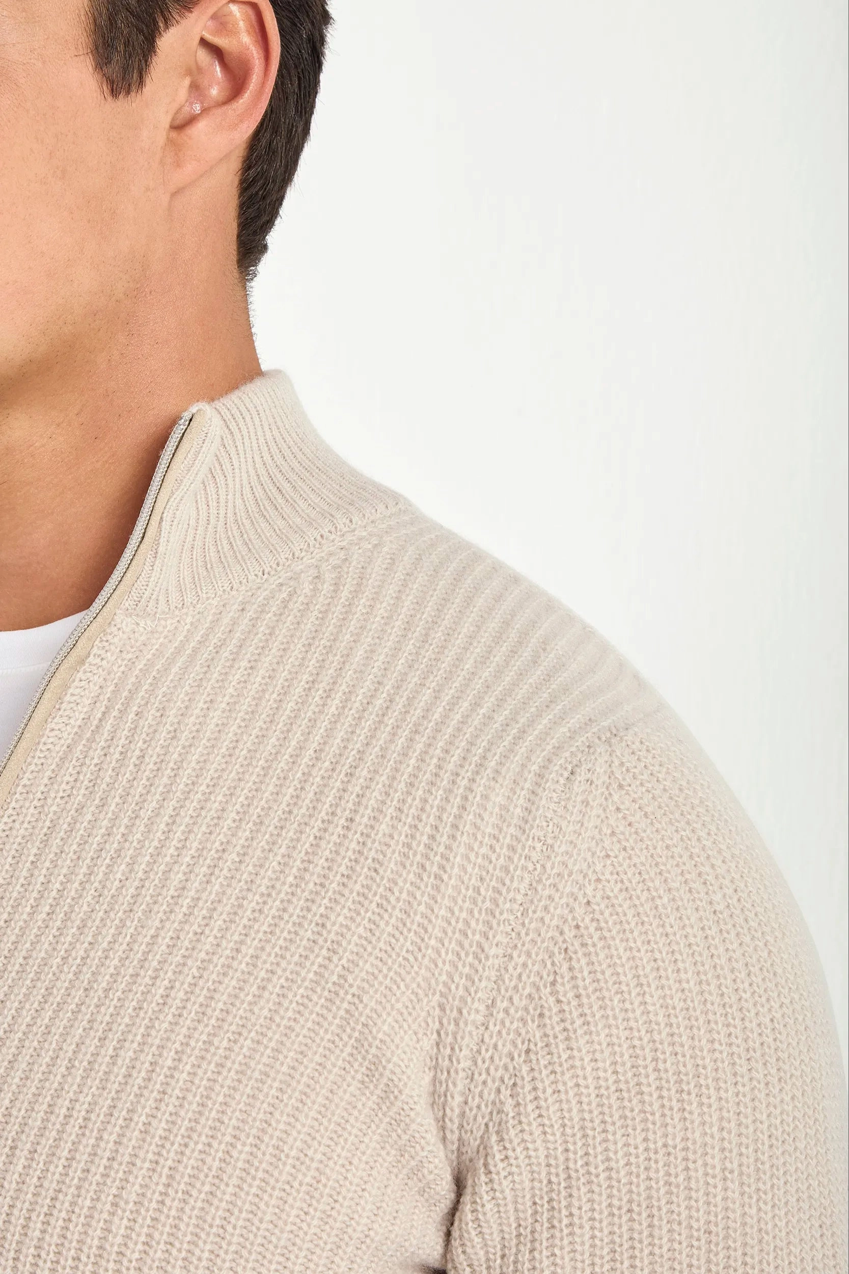 Colorfast Technology Beige ribbed cashmere blend full zip ?C Made in Italy