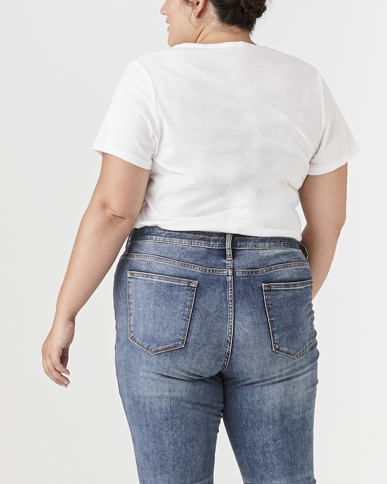 Bethany Straight Leg Jean | Medium Wash Unisex Outfit Casual Friday Elegant Casual