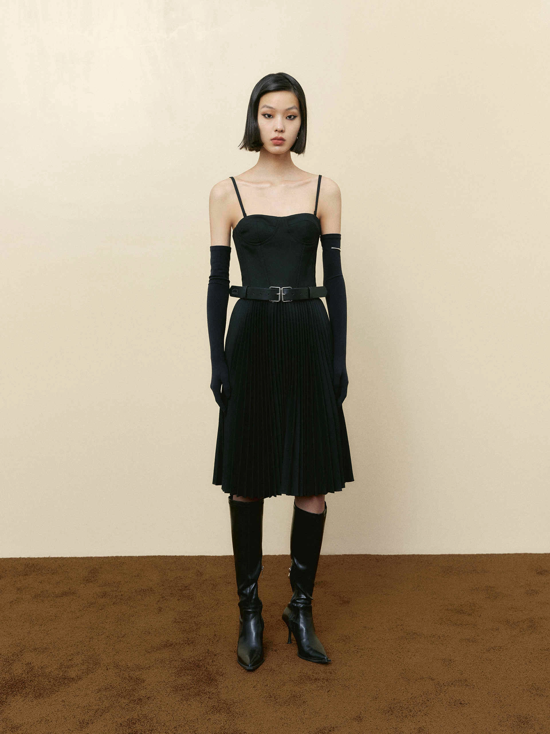 Easy Comfort Mesh-Sleeve Black Corset Pleated Spaghetti Dress