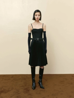 Flattering Style Fit Black Corset Pleated Spaghetti Dress