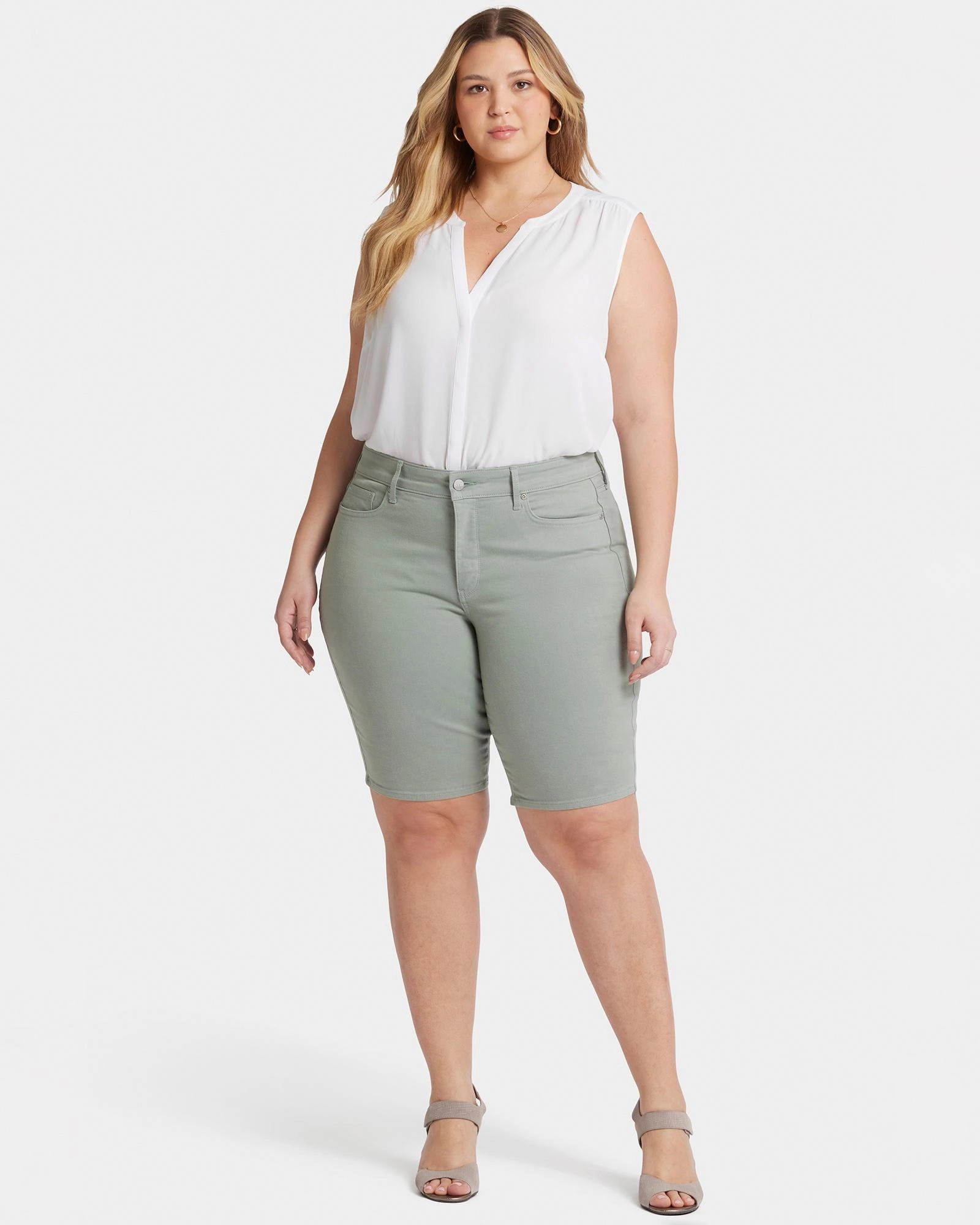 Winter Warmth Minimalist BRIELLA SHORT | Lily Pad