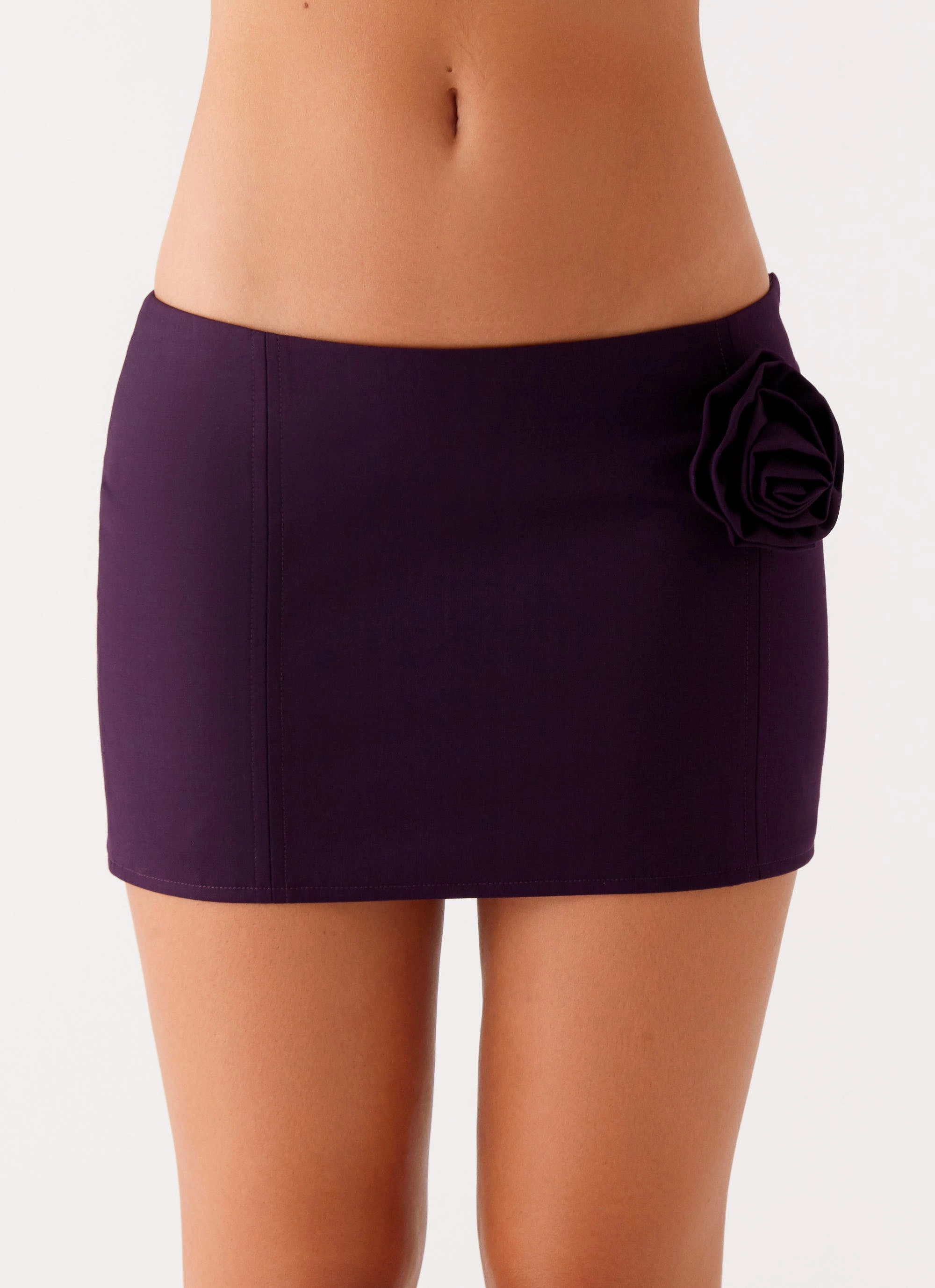 Campbell Mini Skirt - Plum Layer Combo Simple Look