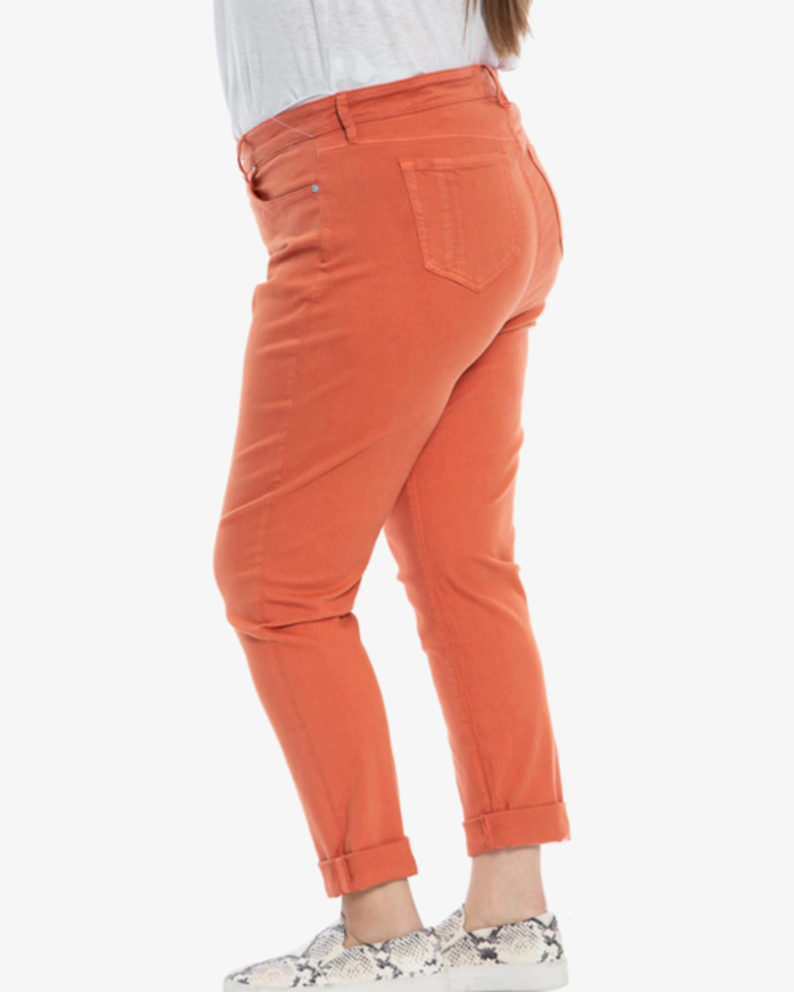 Casual Elegance Modern Earthy Carla High rise Boyfriend | RUST