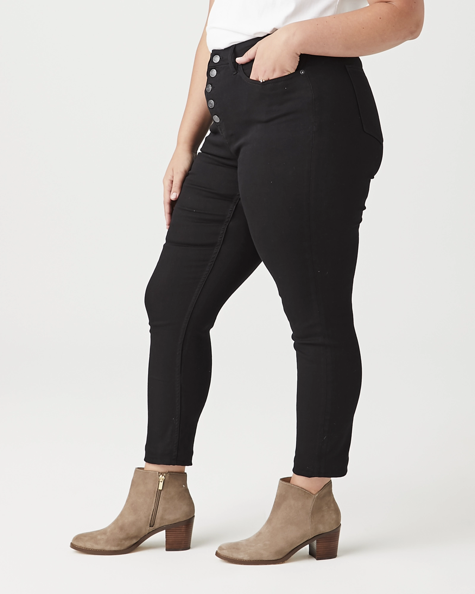 Night Out City Walk Minimalist Winter Warmth Professional Wear Cataleya Button-Front Skinny Jean | Black