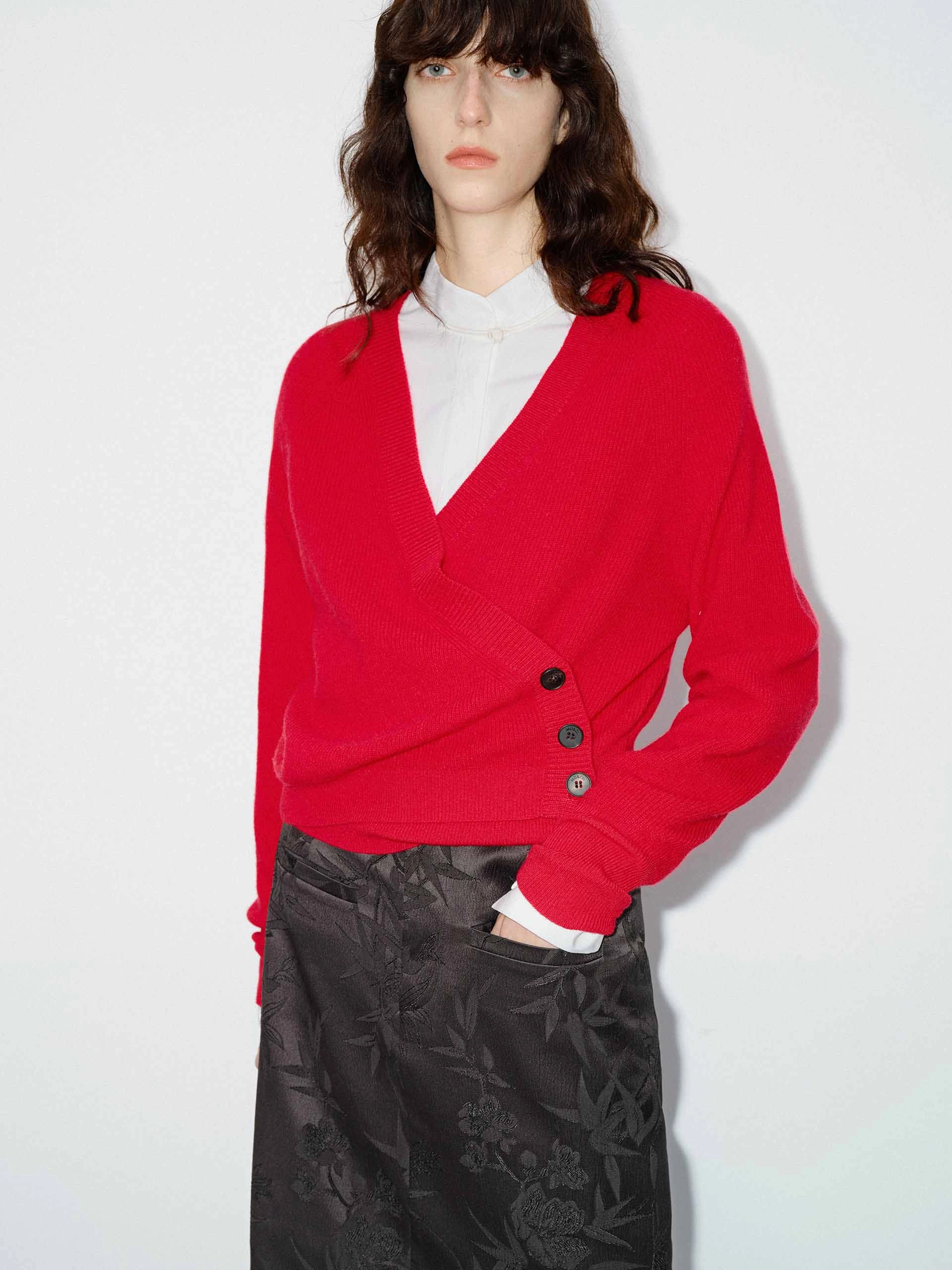 Wrap Detail Wool Sweater Soft Touch Brushed Surface UVProtective Knit Density