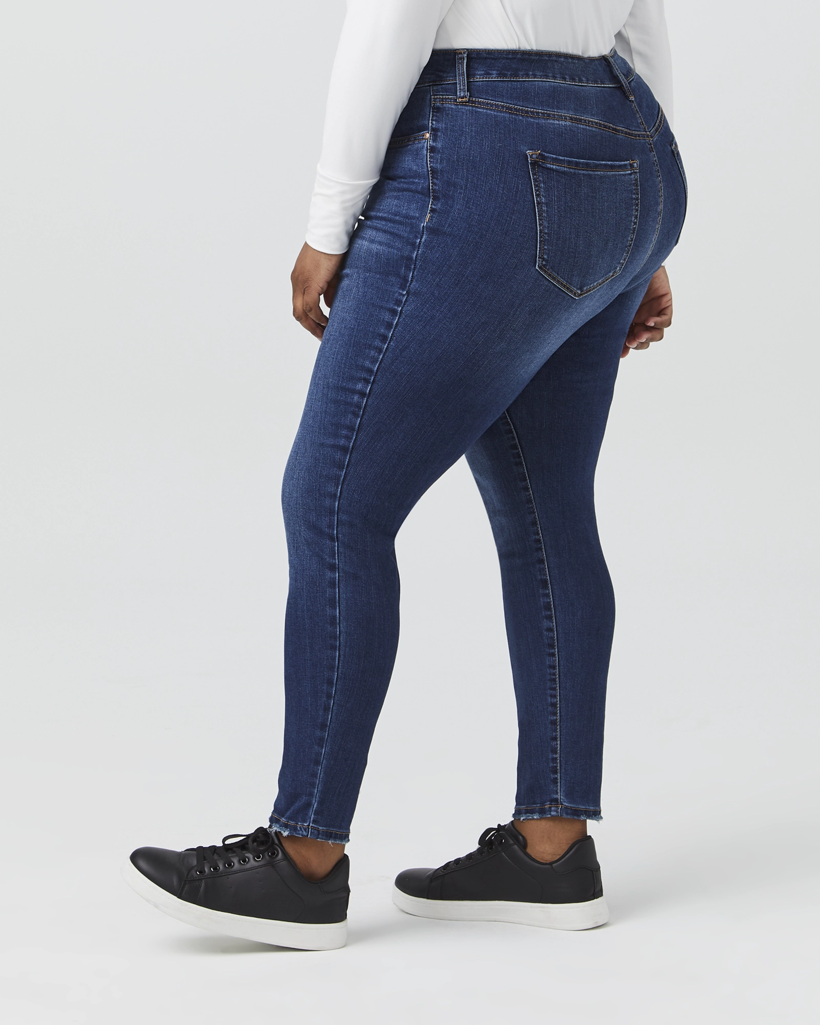 Smooth Loose Versatile Lifestyle Outfit Charles High-Rise Ankle Jean | Dark Wash