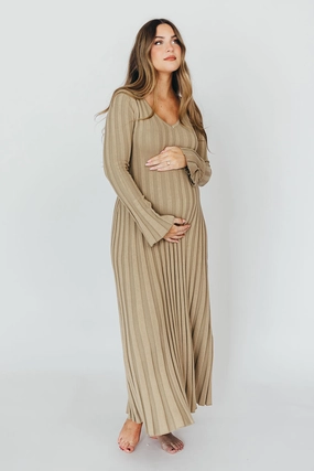 Shared Moment Hadley Long Sleeve V-Neck Knit Maxi Dress in Dune