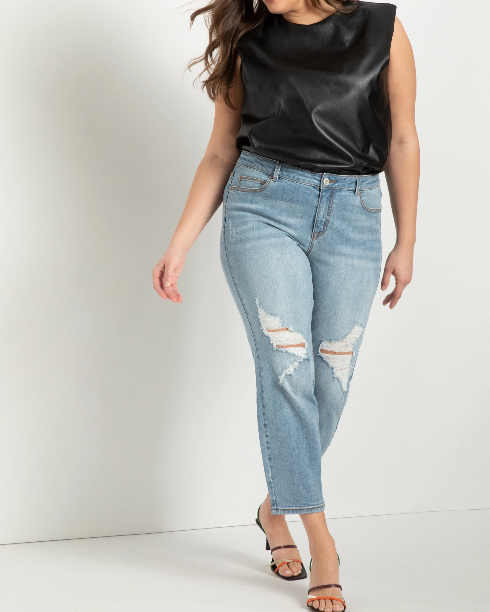 Elegant Bold Look Classic Fit Distressed Boyfriend Jean | Dark Medium Wash