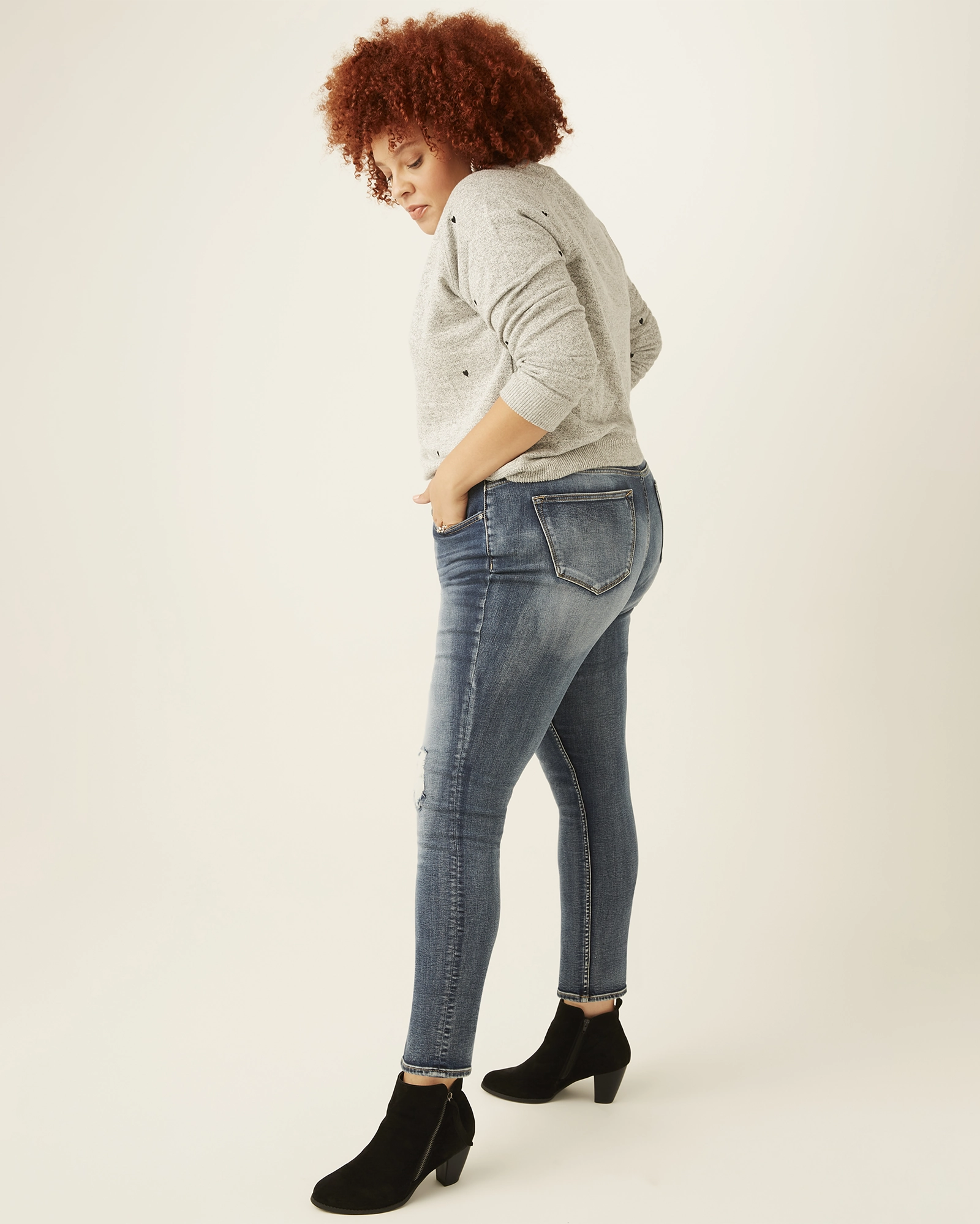 Nicola Distressed Skinny Jean | Dark Wash Versatile Outfit Versatile Weekend Style
