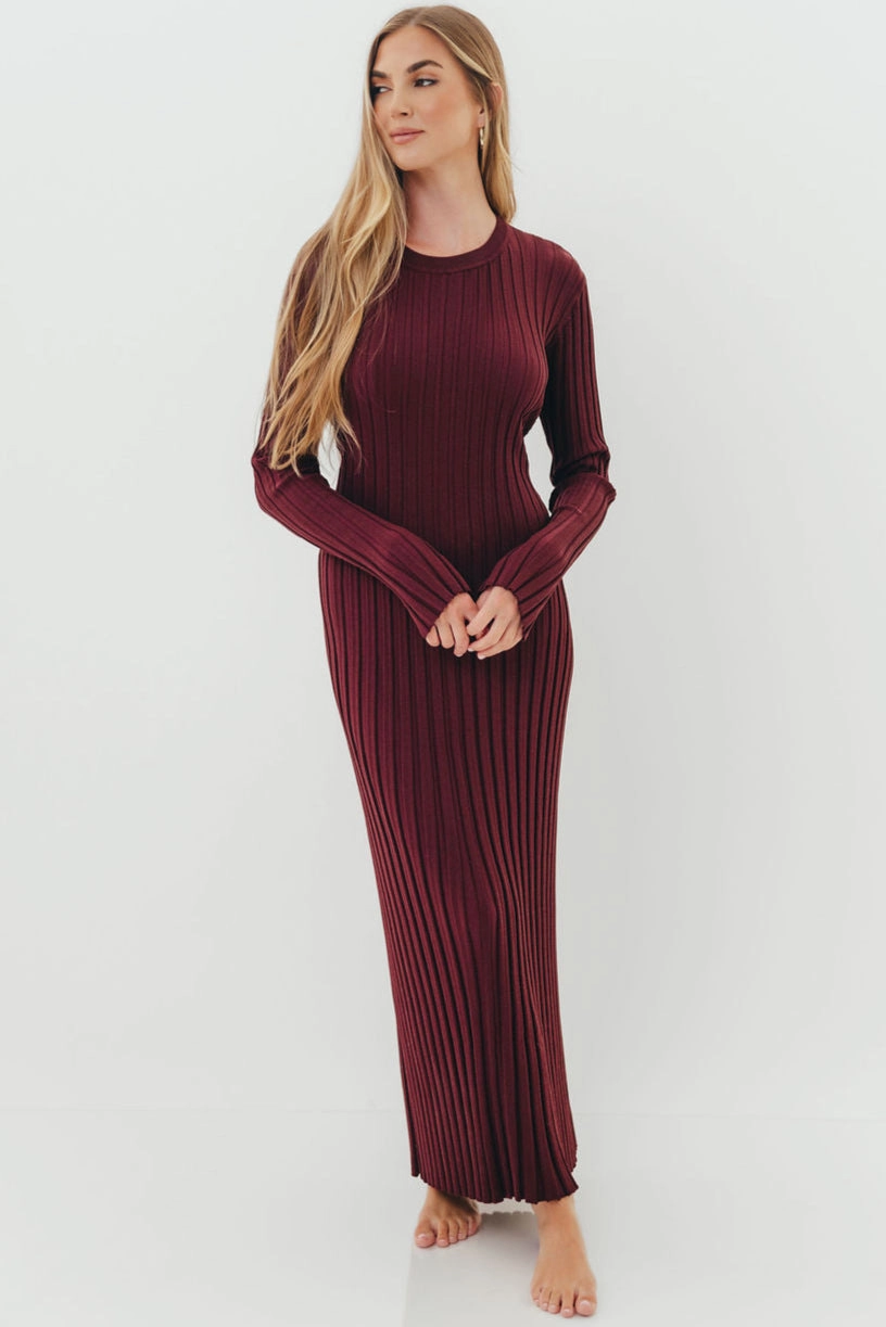 Perfect Style Transitional-Wear Colette Premium Long Sleeved Ribbed Knit Maxi Dress in Burgundy - Bump Friendly