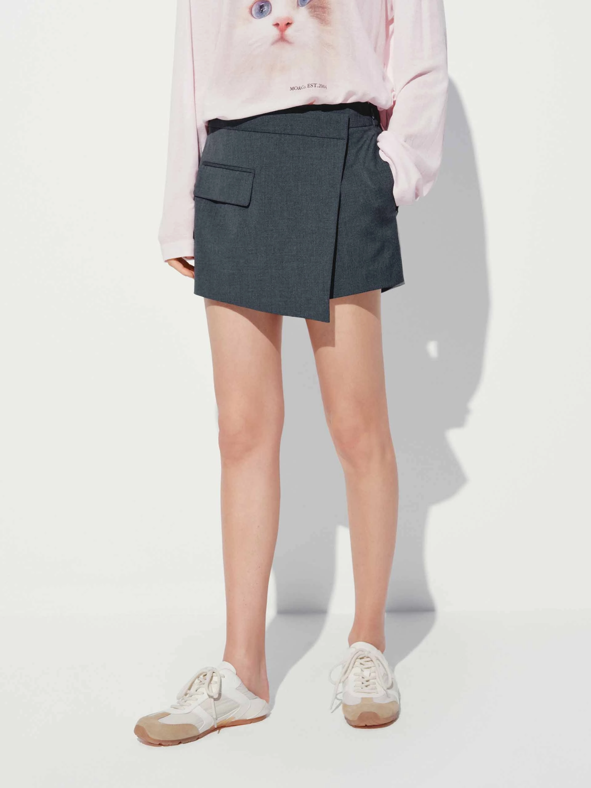 Side Pocket Layered Shorts light texture Relaxed Waist