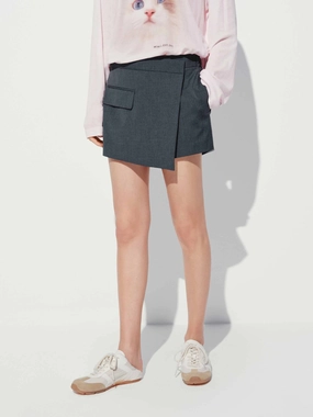 light feel Durable Hem Finishing Side Pocket Layered Shorts