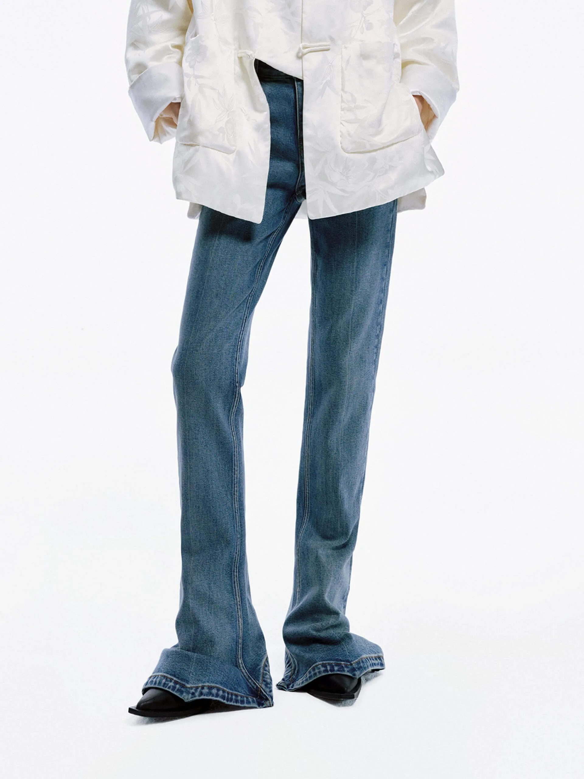 Flexible Waistband Construction Pointed Hem Flared Jeans