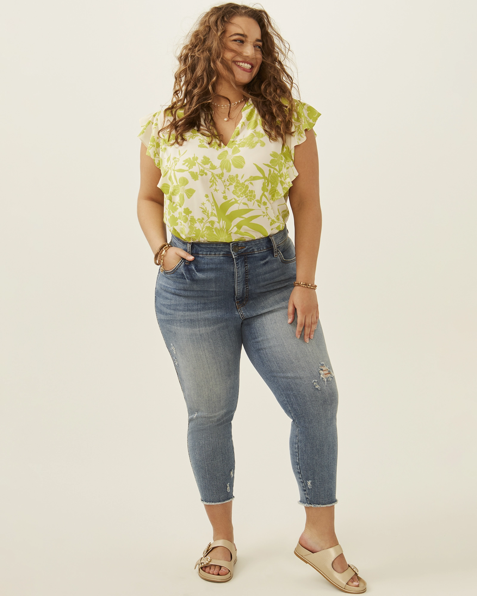 Stylish Sunny Vibes Neutral Fit Piece Connie Ripped High Rise Denim Capri | Medium Wash