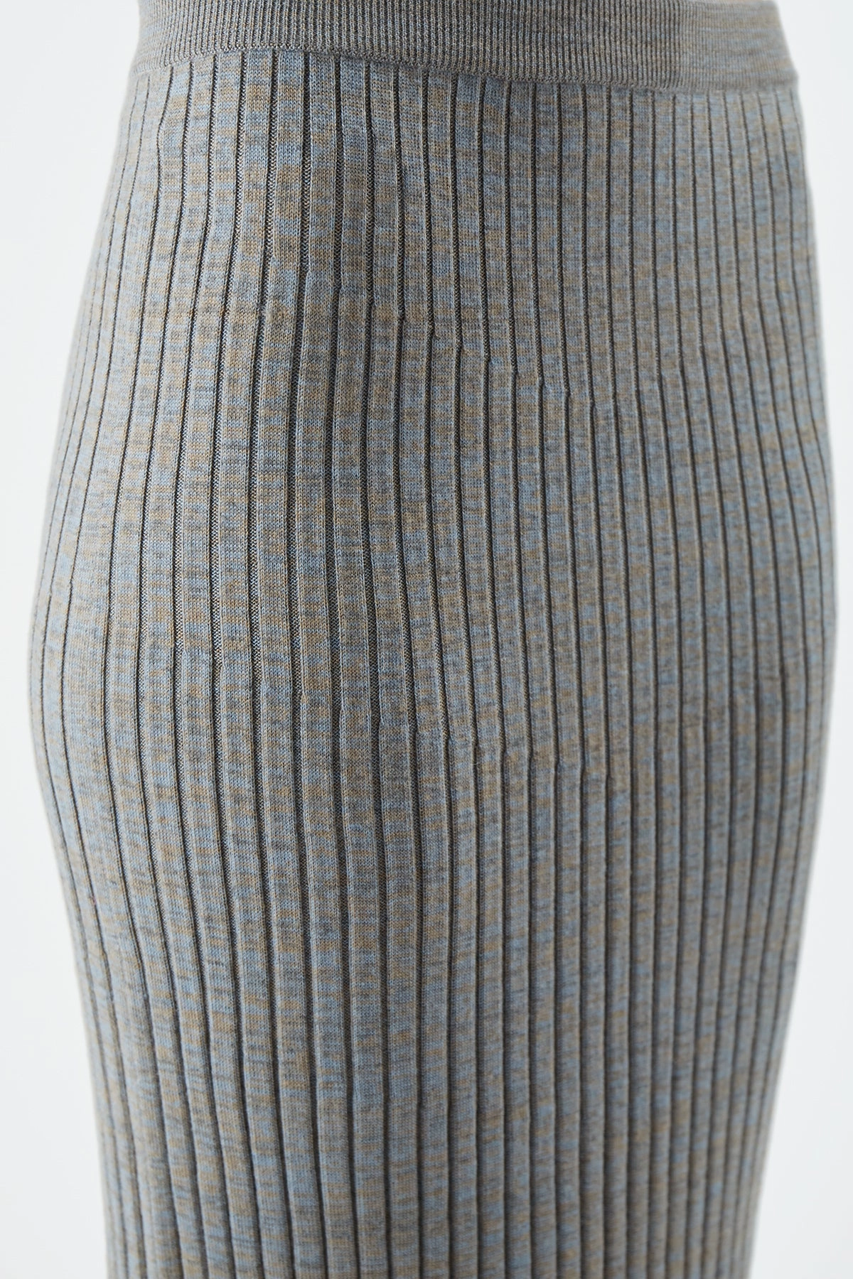 Conti Knit Midi Skirt in Light Blue Melange Cashmere QuickDry Fabric Ventilation Panel Design