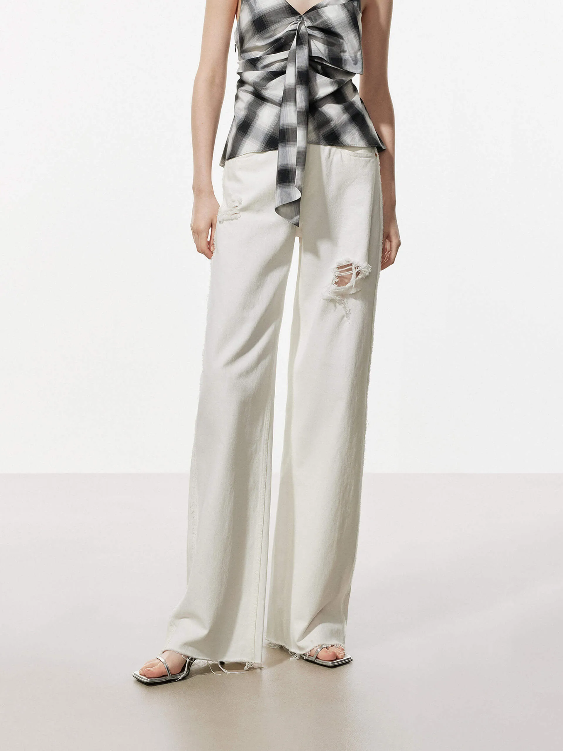 Straight Leg Ripped Jeans Neutral Choice