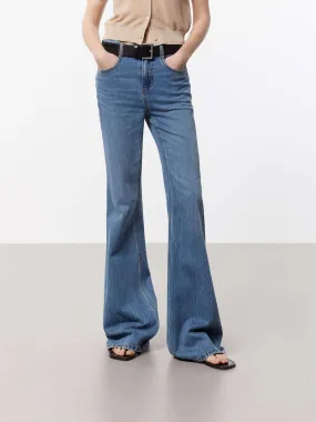 Cotton Flared Leg Jeans Relaxed Style City Walk Trend Setter Everyday Motion
