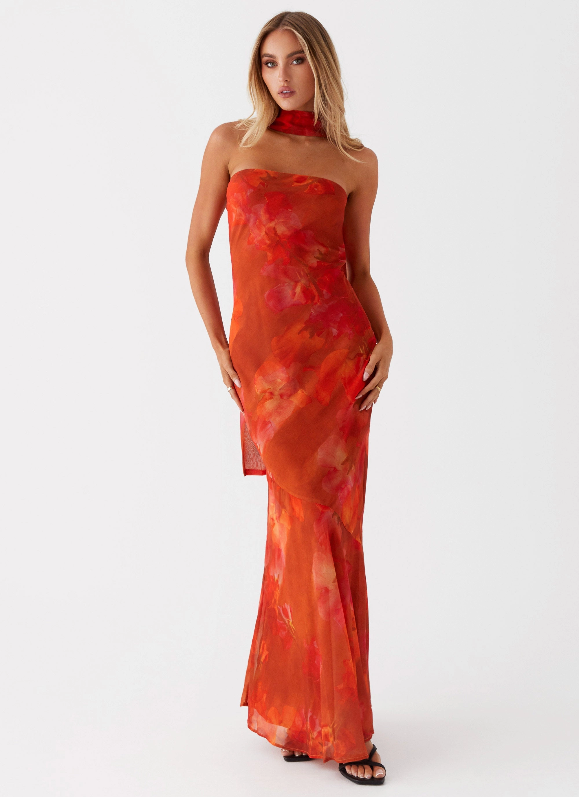 Artistic Flair Under The Pagoda Maxi Dress - Amber