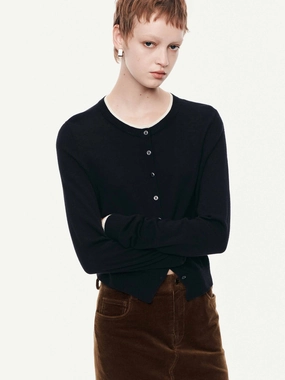 Relaxed casual fit Worn In Crewneck Cropped Wool Cardigan