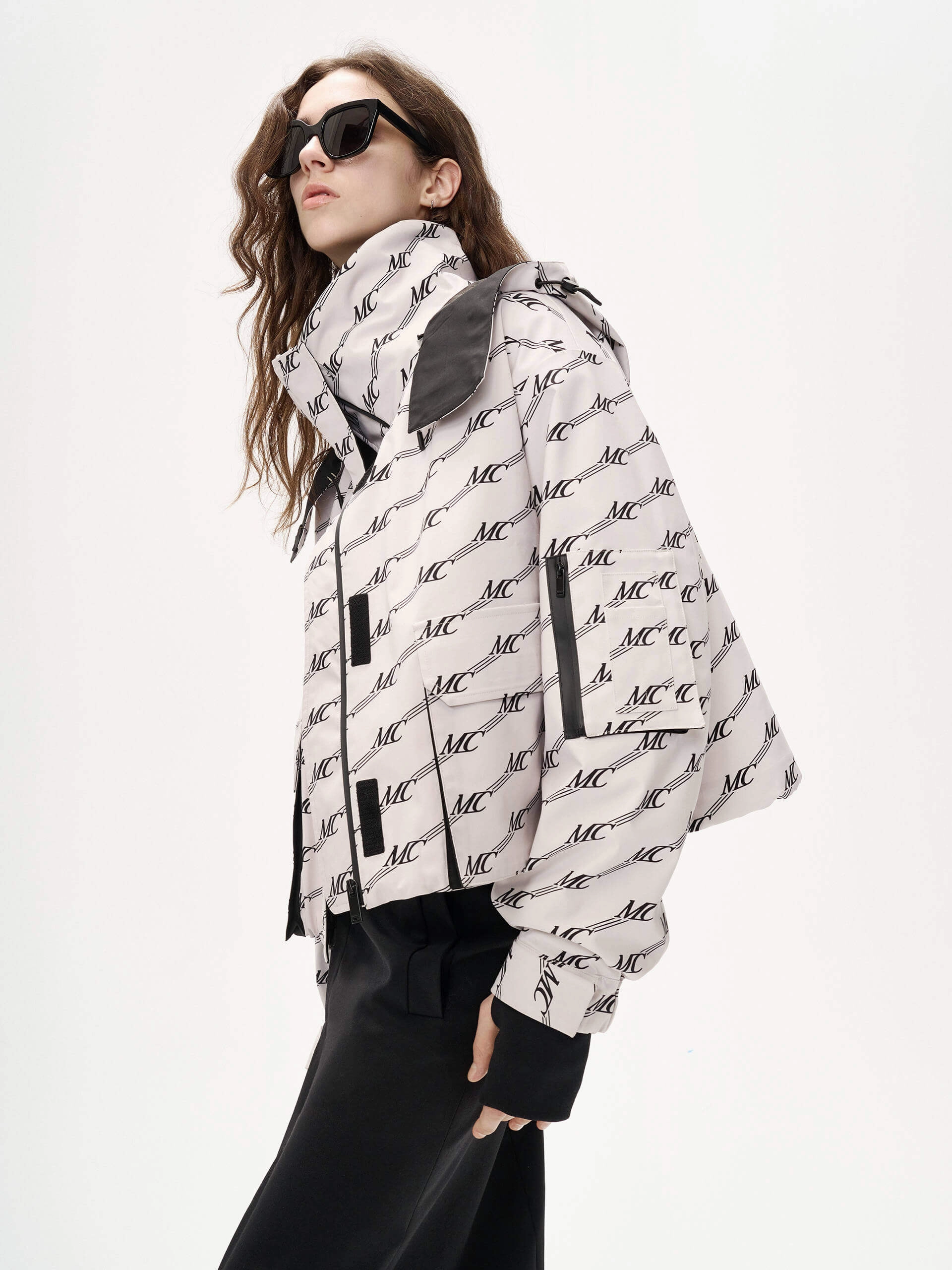 Effortless Travel Wear Insulated Lining Cropped Monogram Down Jacket