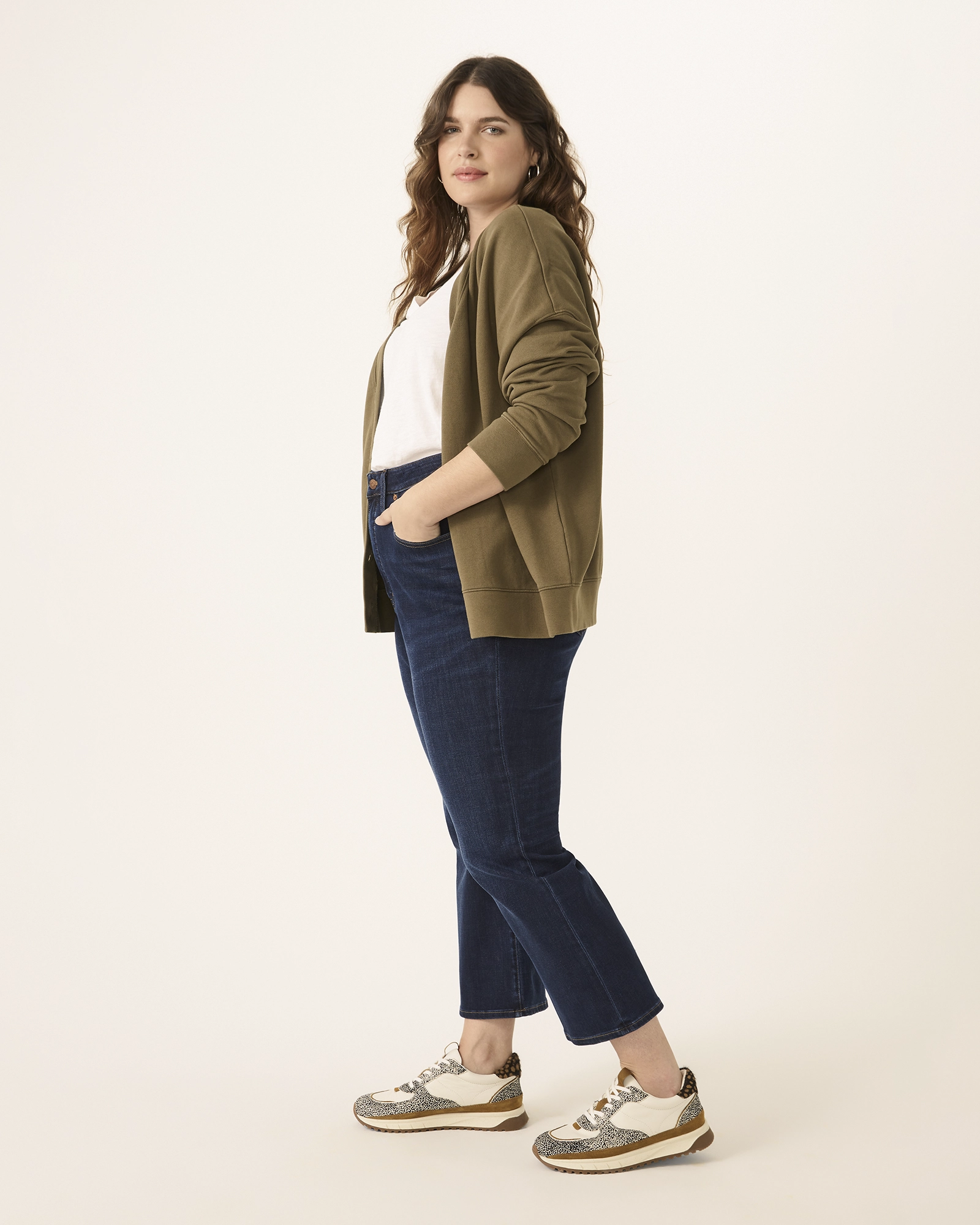 Seamless Waistband Finish Soft Stretch Curvy Cali Demi-Boot Jeans in Larkspur Wash | Dark Wash