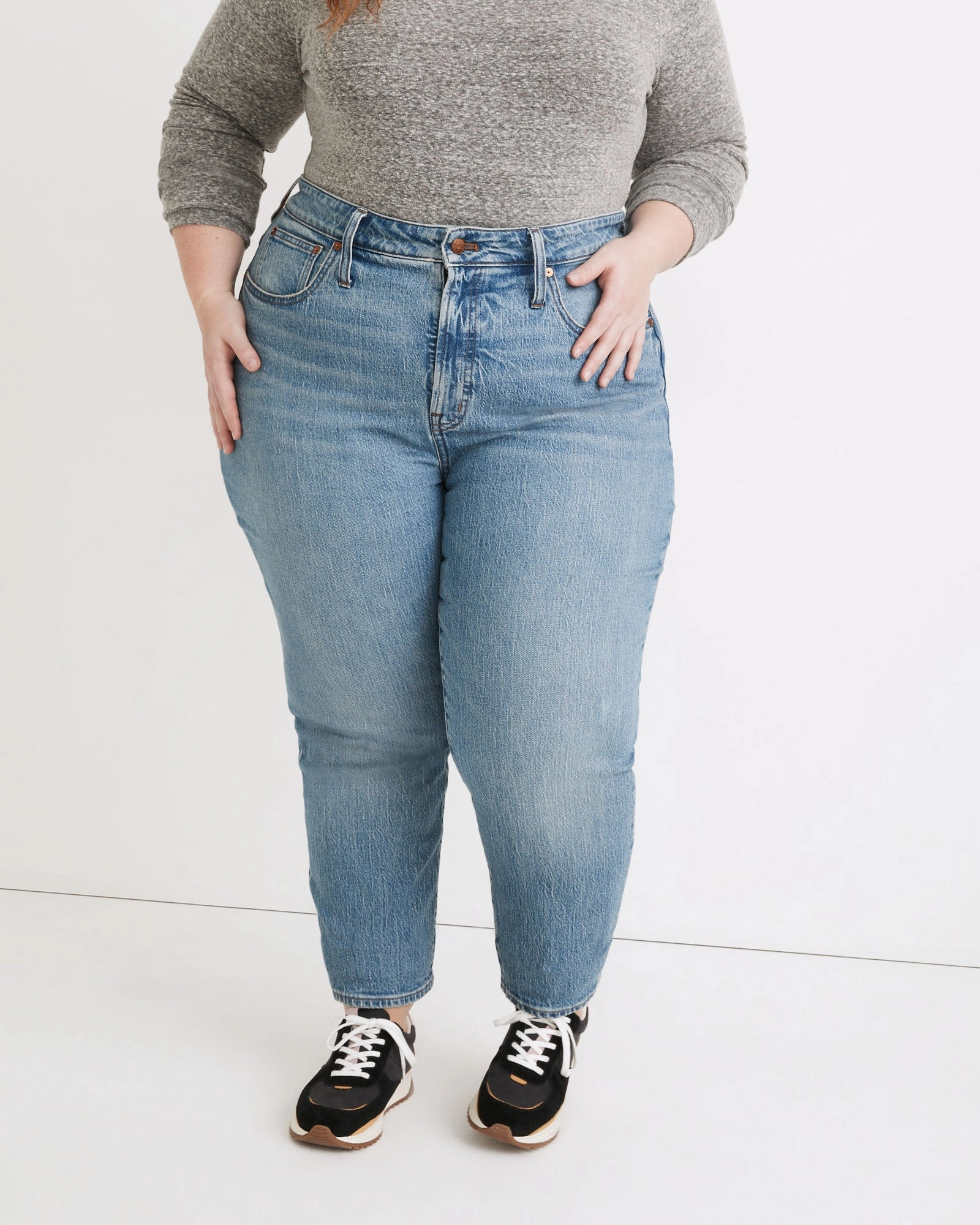 Stretch Free Fit All weather Curvy Perfect Vintage Jean in Banner Wash | Light Wash