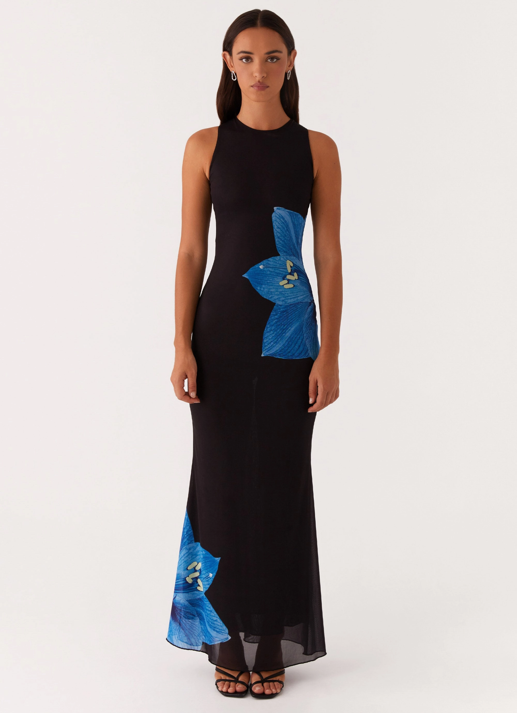 Polished Layer Natural Aesthetic Manhattan Nights Maxi Dress - Black