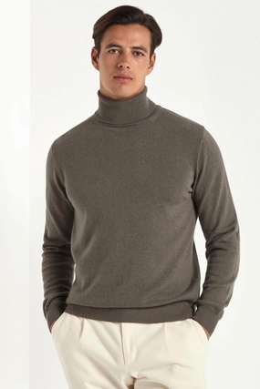 Dark taupe cashmere turtleneck ?C Made in italy Daily Comforted