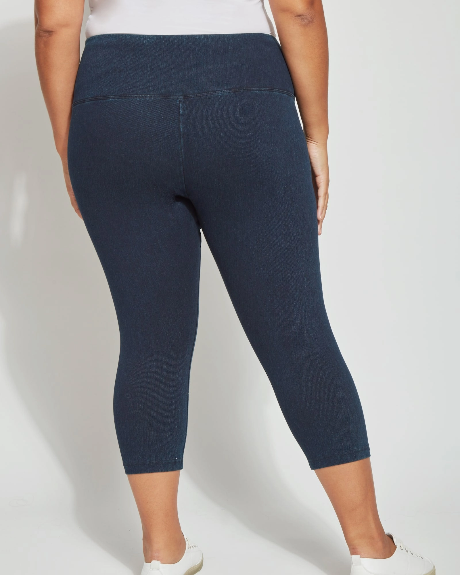 Sleek Look Night Out Bold Look Denim Capri | Indigo