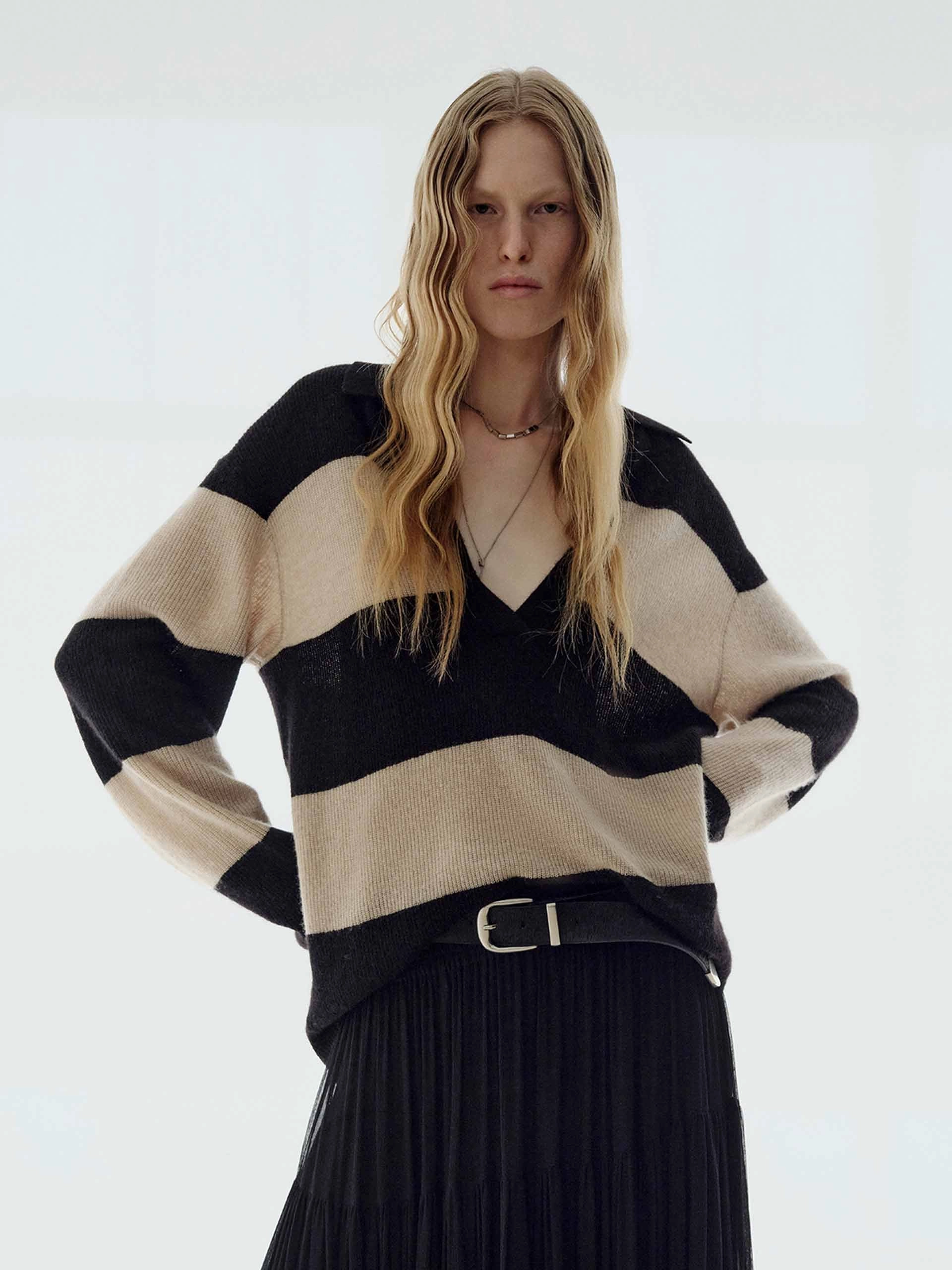 Chill Evening Smart Layer Striped V-neck Sweater