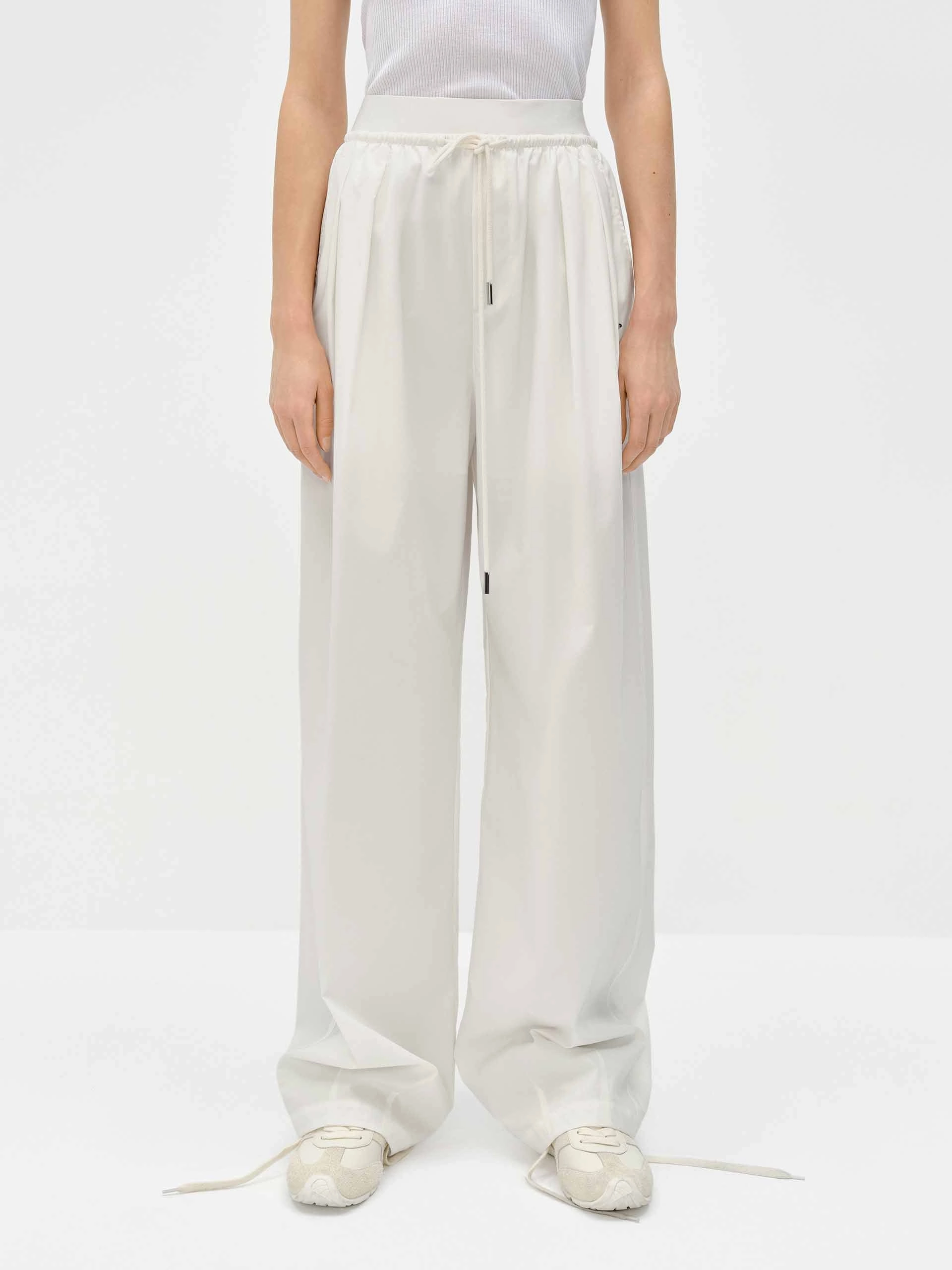 Comfort Design No Iron Drawstring Logo Pants