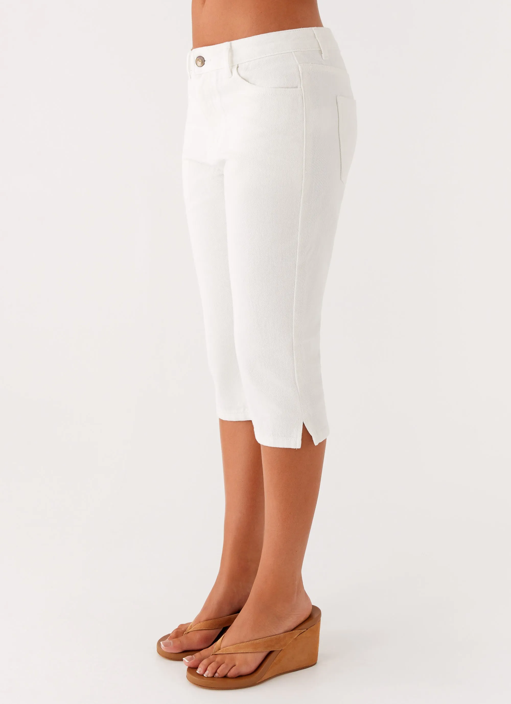 Rocco Denim Capri Pants - Off White Classic Style Modern Spring Mood