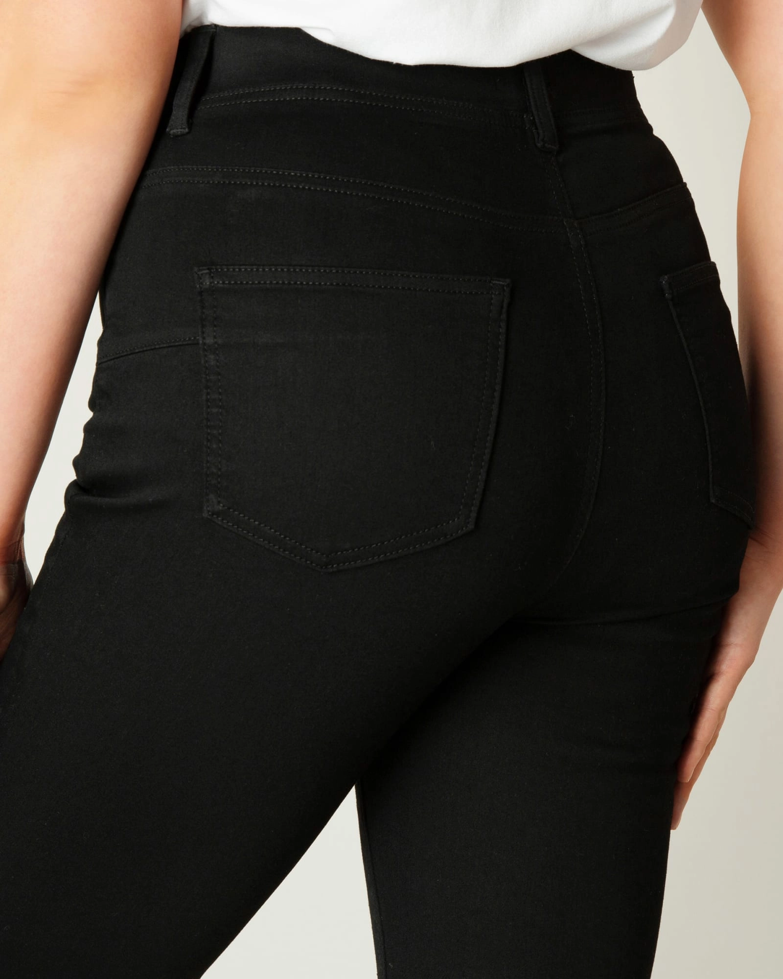 tailored look True Fit Tessa | Black