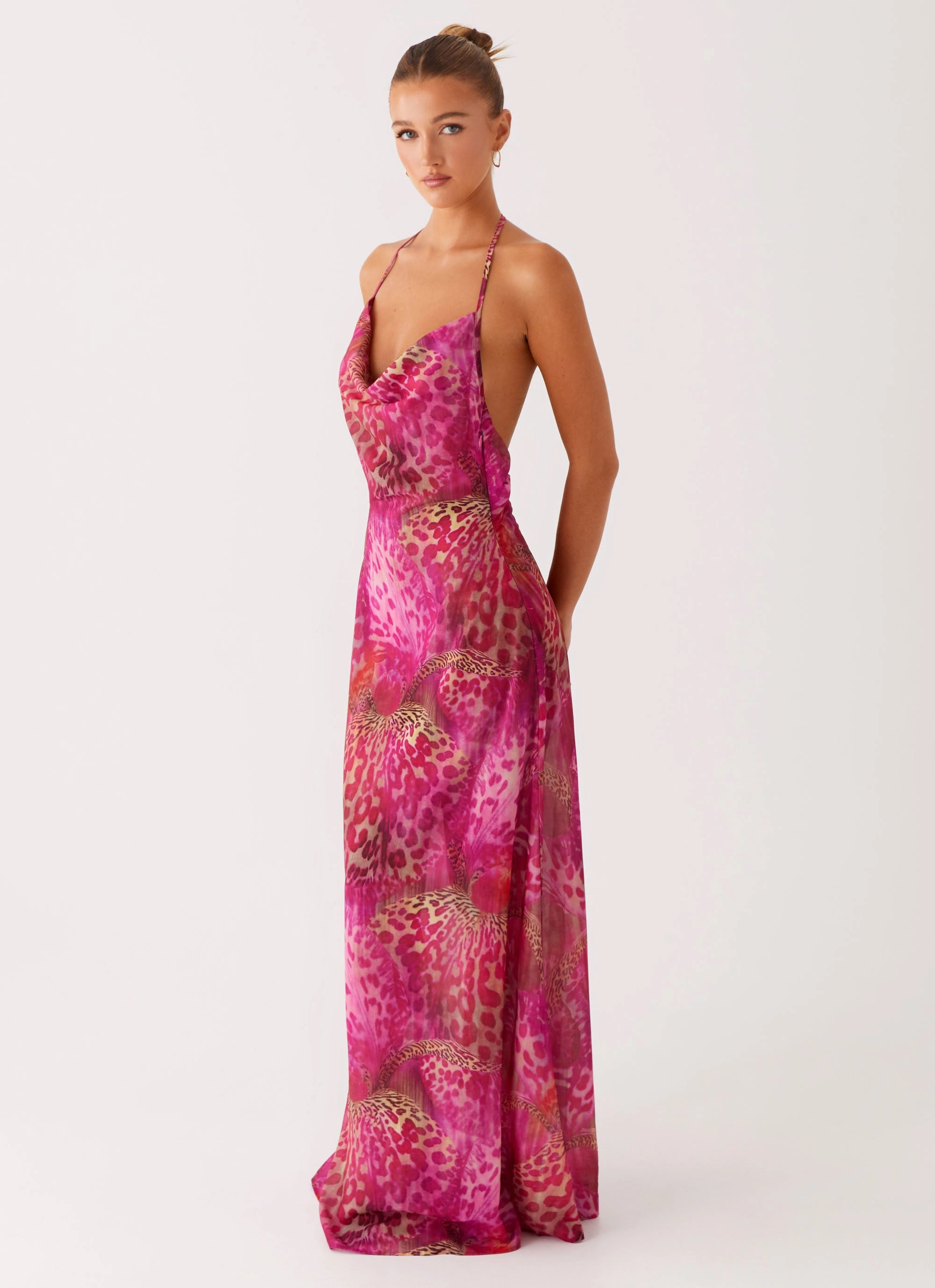 Perfect Layering Simple Flow Fantasy Maxi Dress - Lavender Lagoon