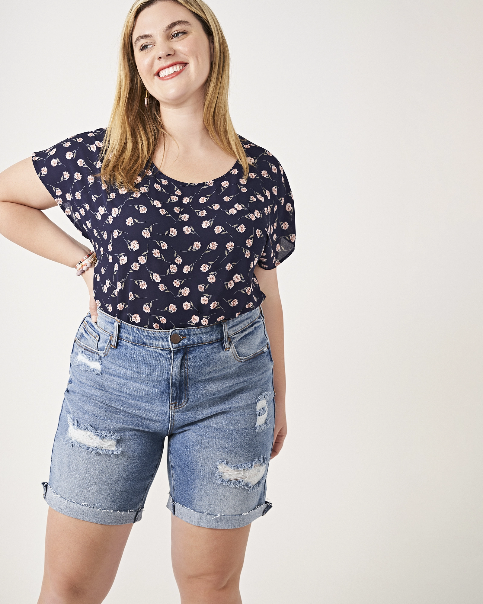 Carolyn Denim Distressed Cuffed Shorts | Medium Wash Parent Style Trendy Breathable Chic Style