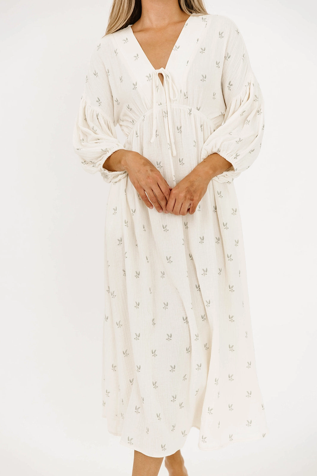 Art-Gallery Slim Shape Hunter Midi Dress in Soy/Sage Foliage