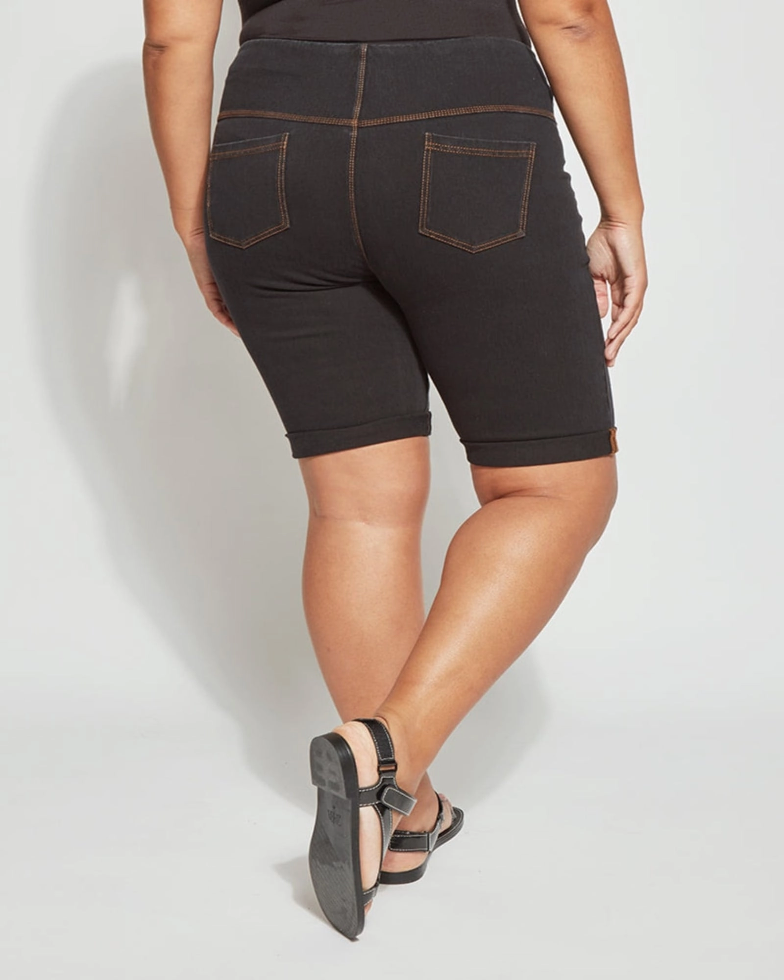Office Wear Modern Stylish Adult Fashion Macey Pull On Boyfriend Short | Midtown Black